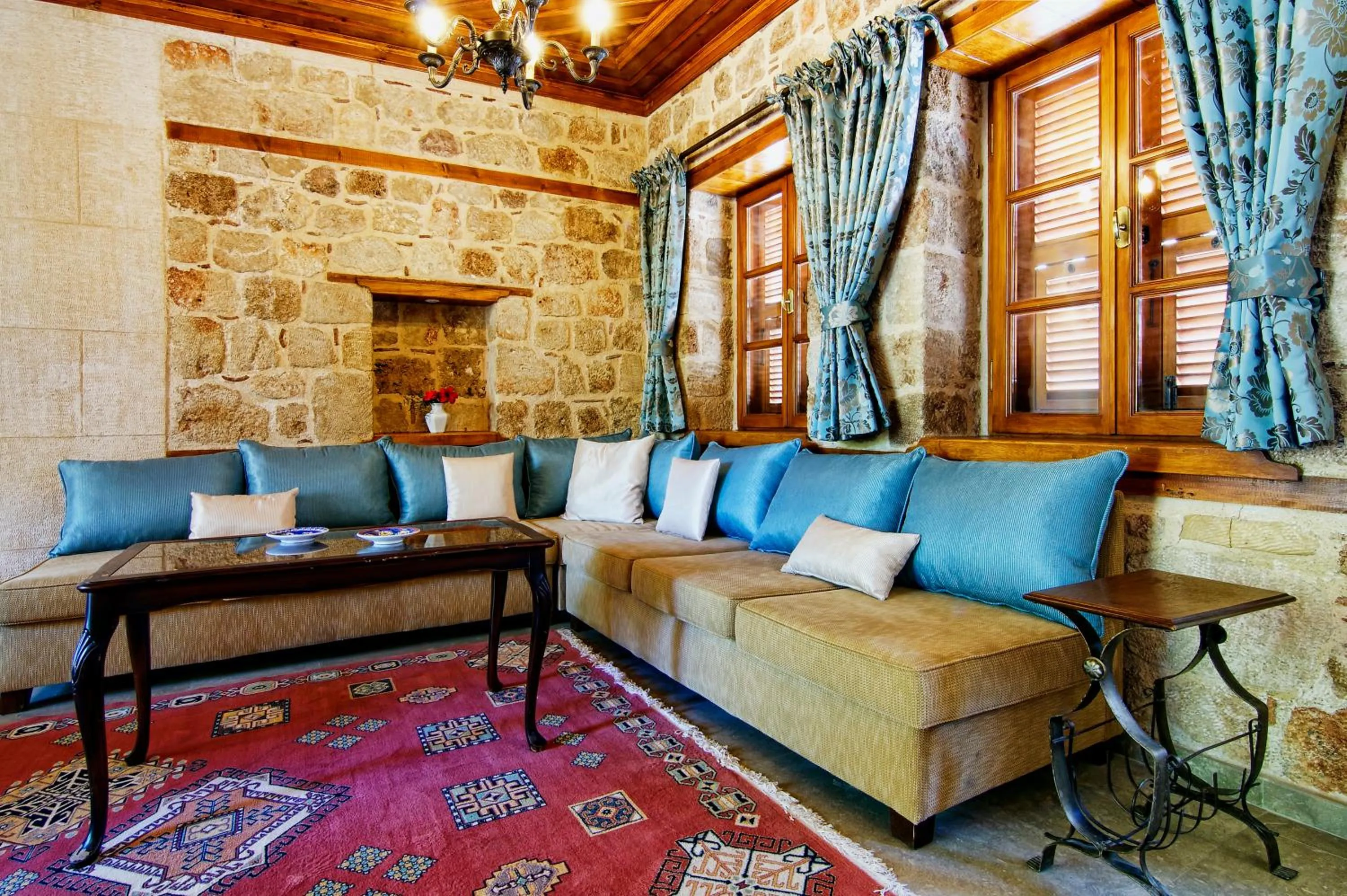 Lounge or bar in Minyon Hotel