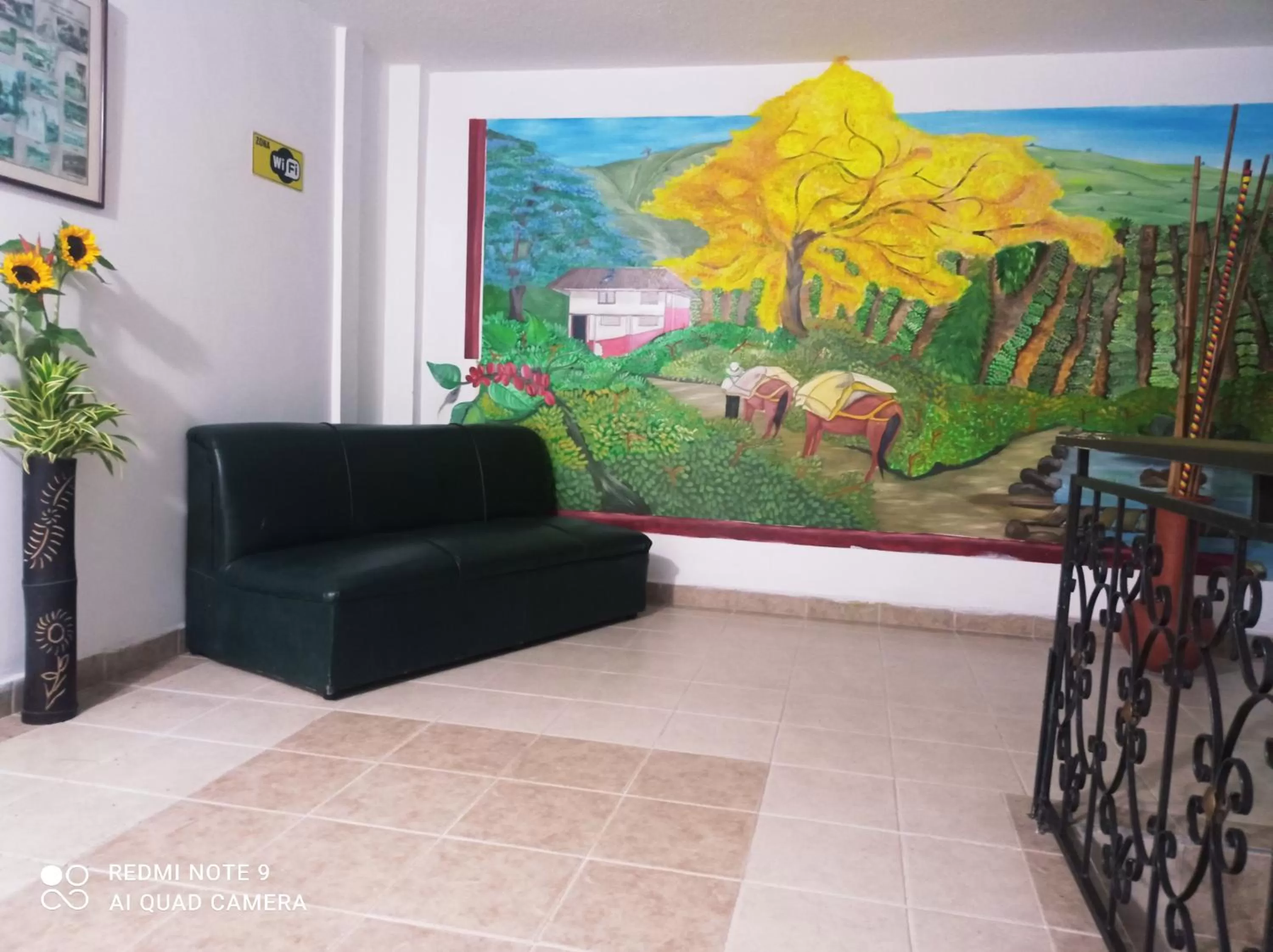 Seating area in Hotel Plaza Calarcá