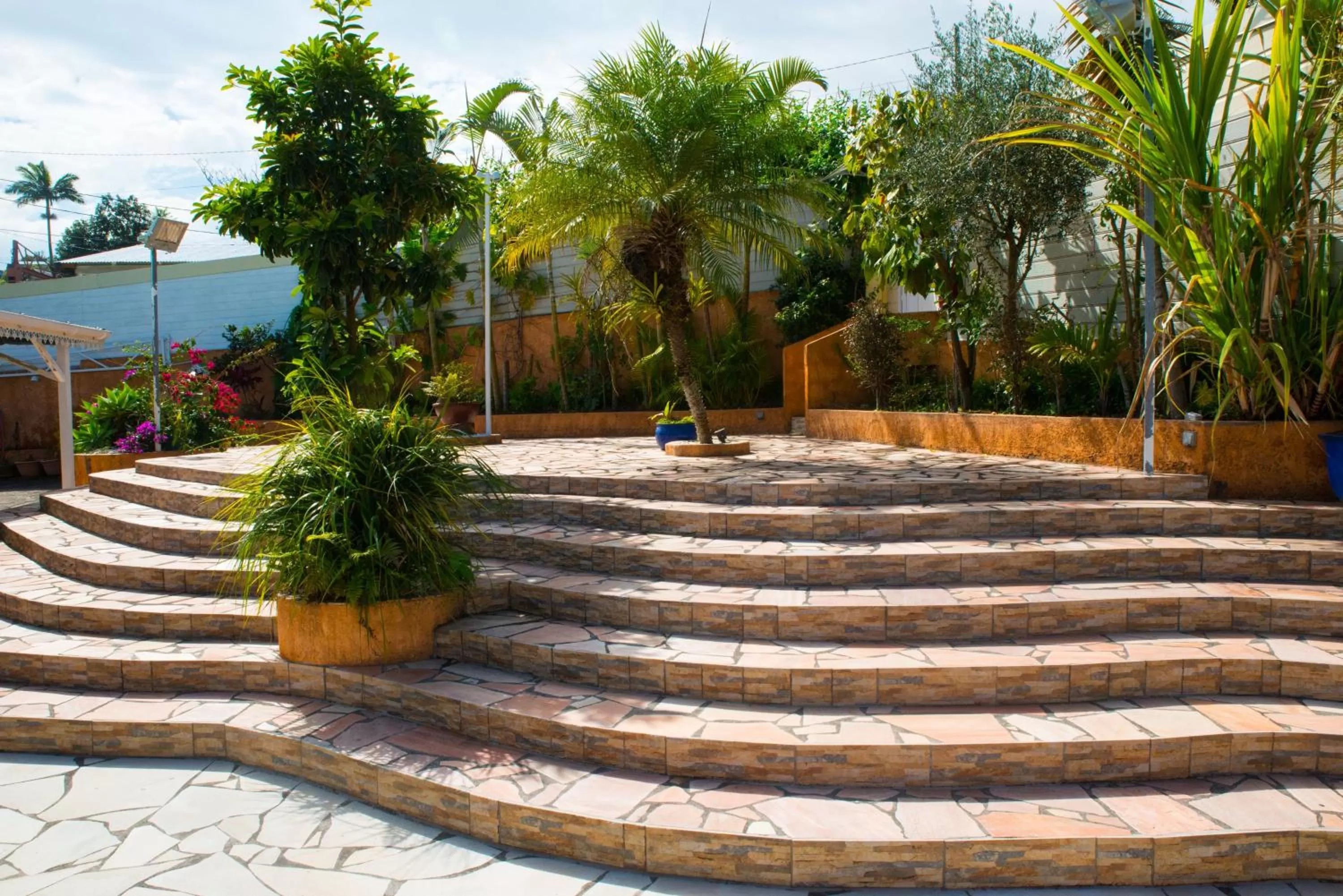 Patio, Garden in La Résidence des Caféiers - Le Tampon