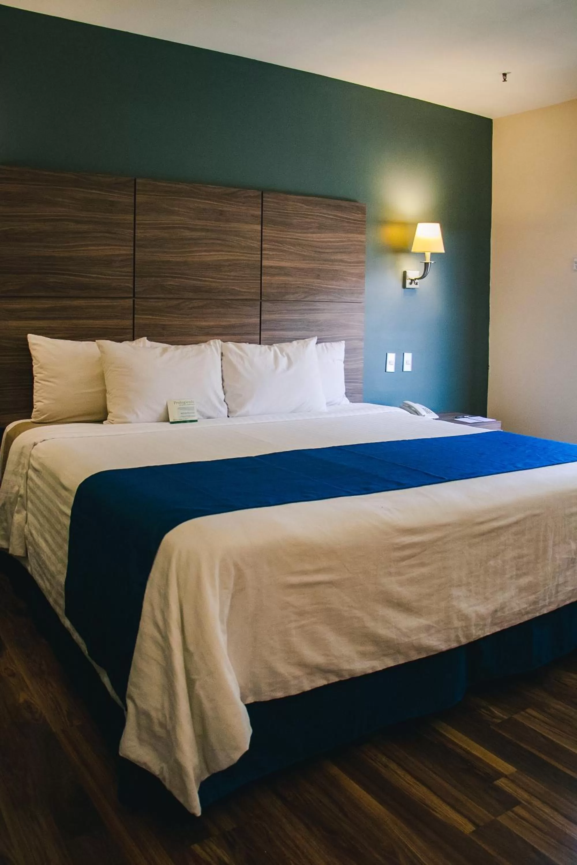 Bed in Best Western Plus Chihuahua Aeropuerto