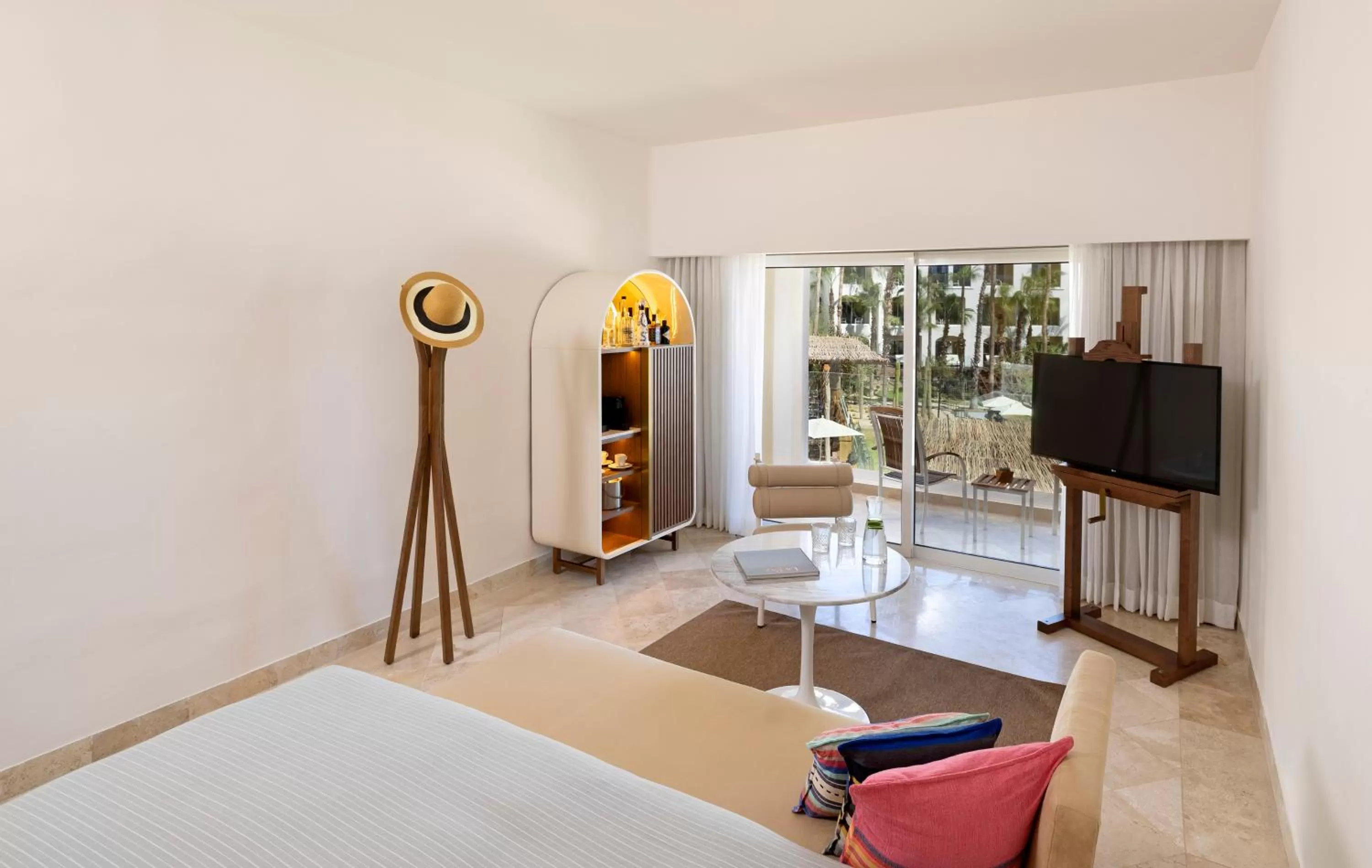 Bedroom, Bed in ME Cabo by Meliá