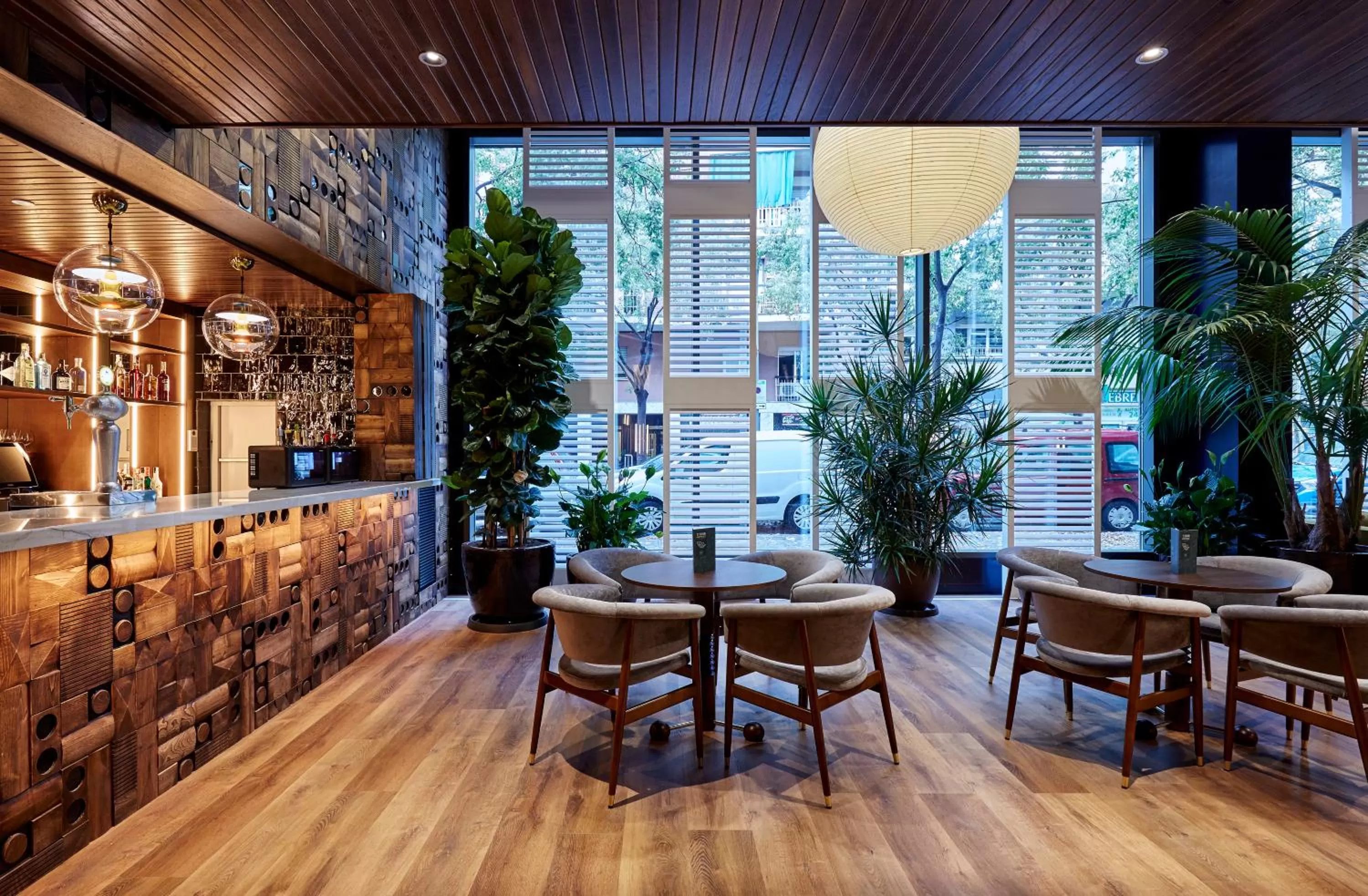 Spring in Radisson Blu 1882 Hotel, Barcelona Sagrada Familia