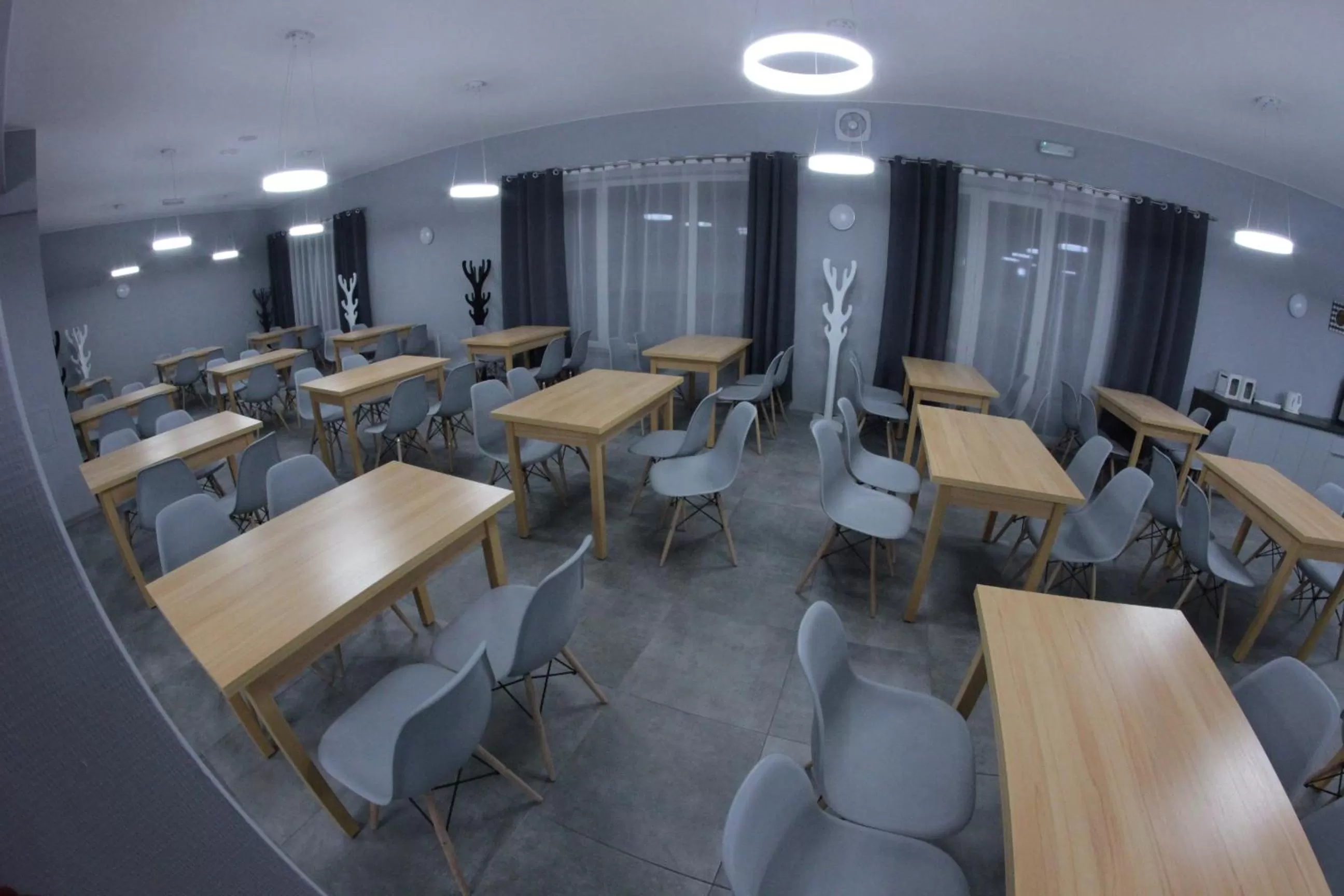 Restaurant/places to eat in dask resort