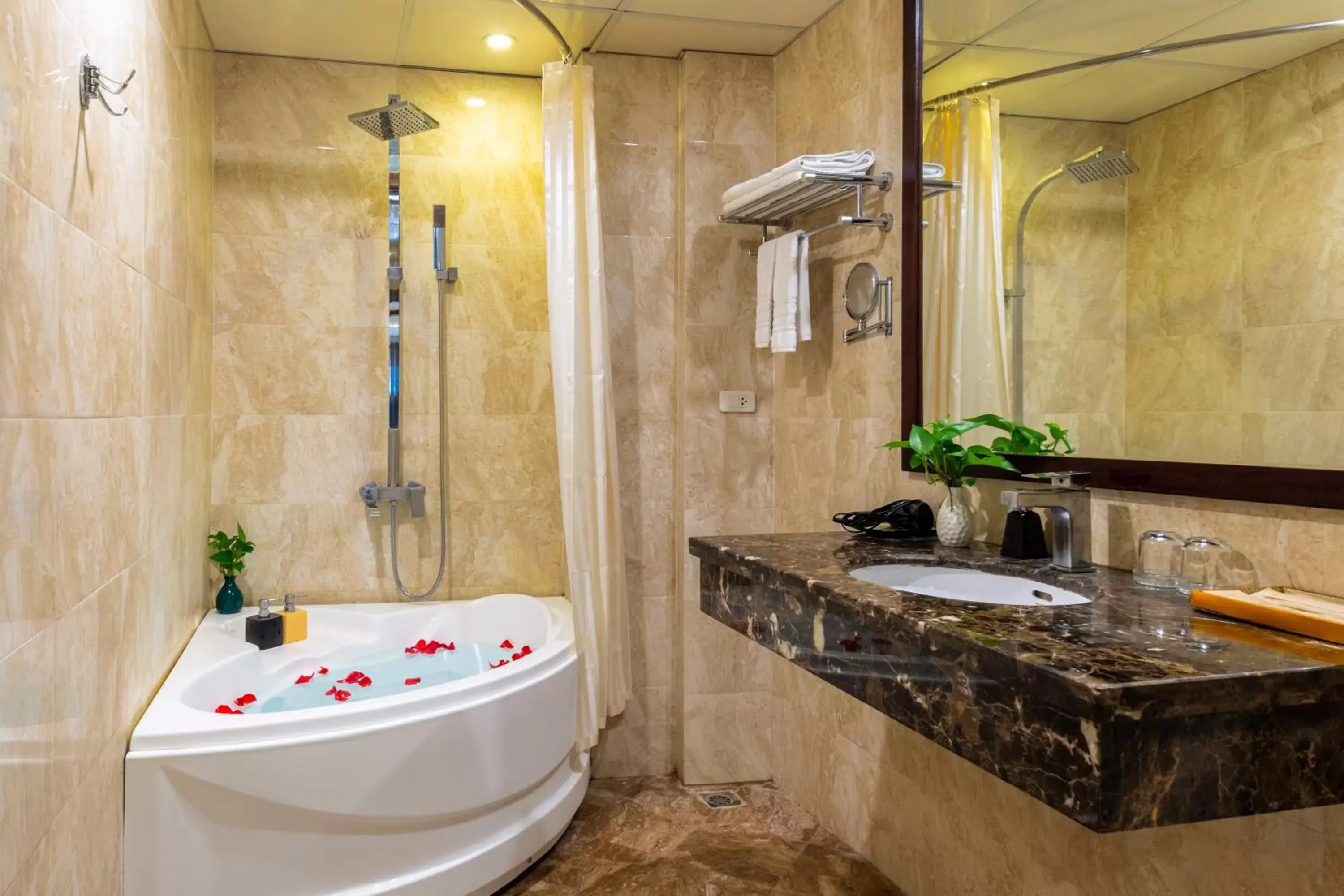 Deluxe Double Room with Balcony - single occupancy in Babylon Grand Hotel & Spa Deluxe Double Room with Balcony - single occupancy in Babylon Grand Hotel & Spa