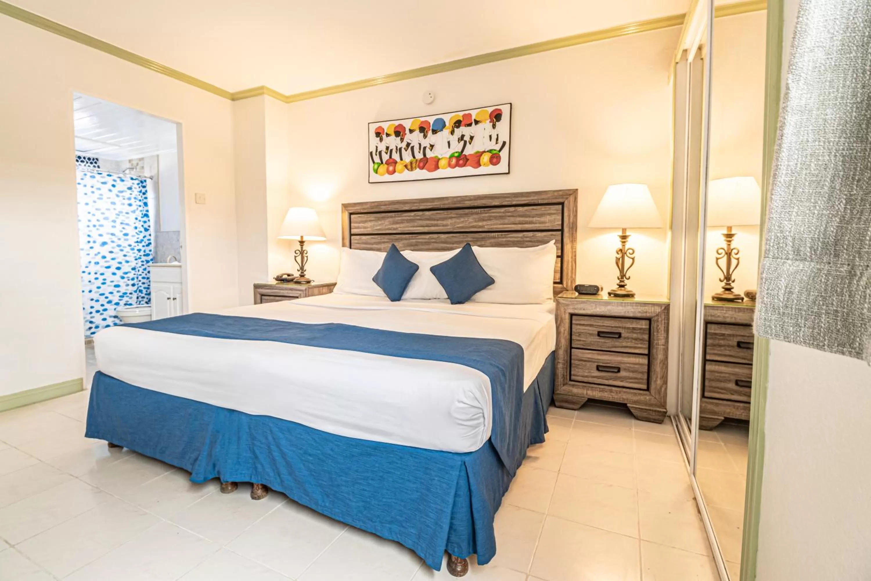 Bed in Worthing Court Apartment Hotel