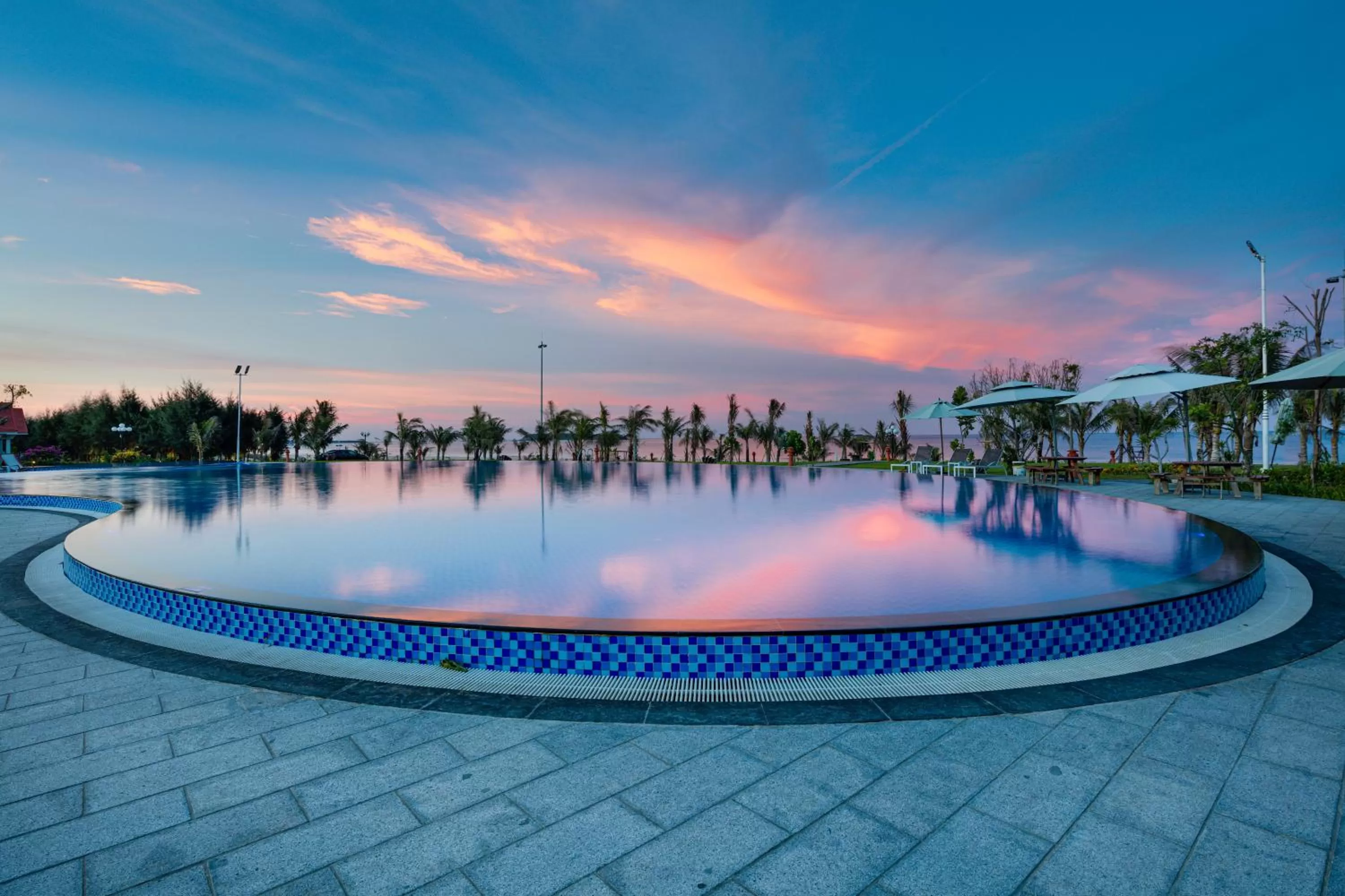 Swimming pool in Sao Mai Beach Resort