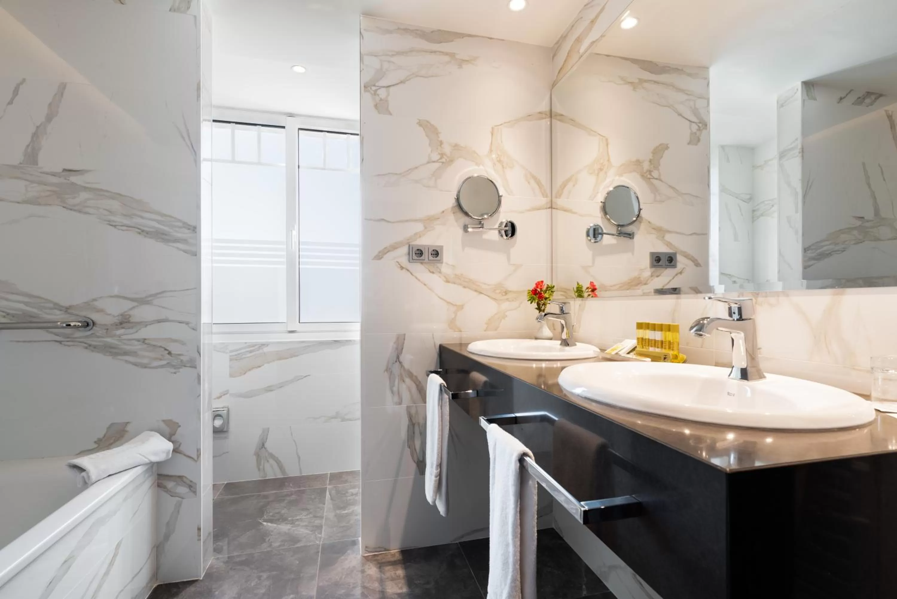 Bathroom in Eurostars Hotel Real