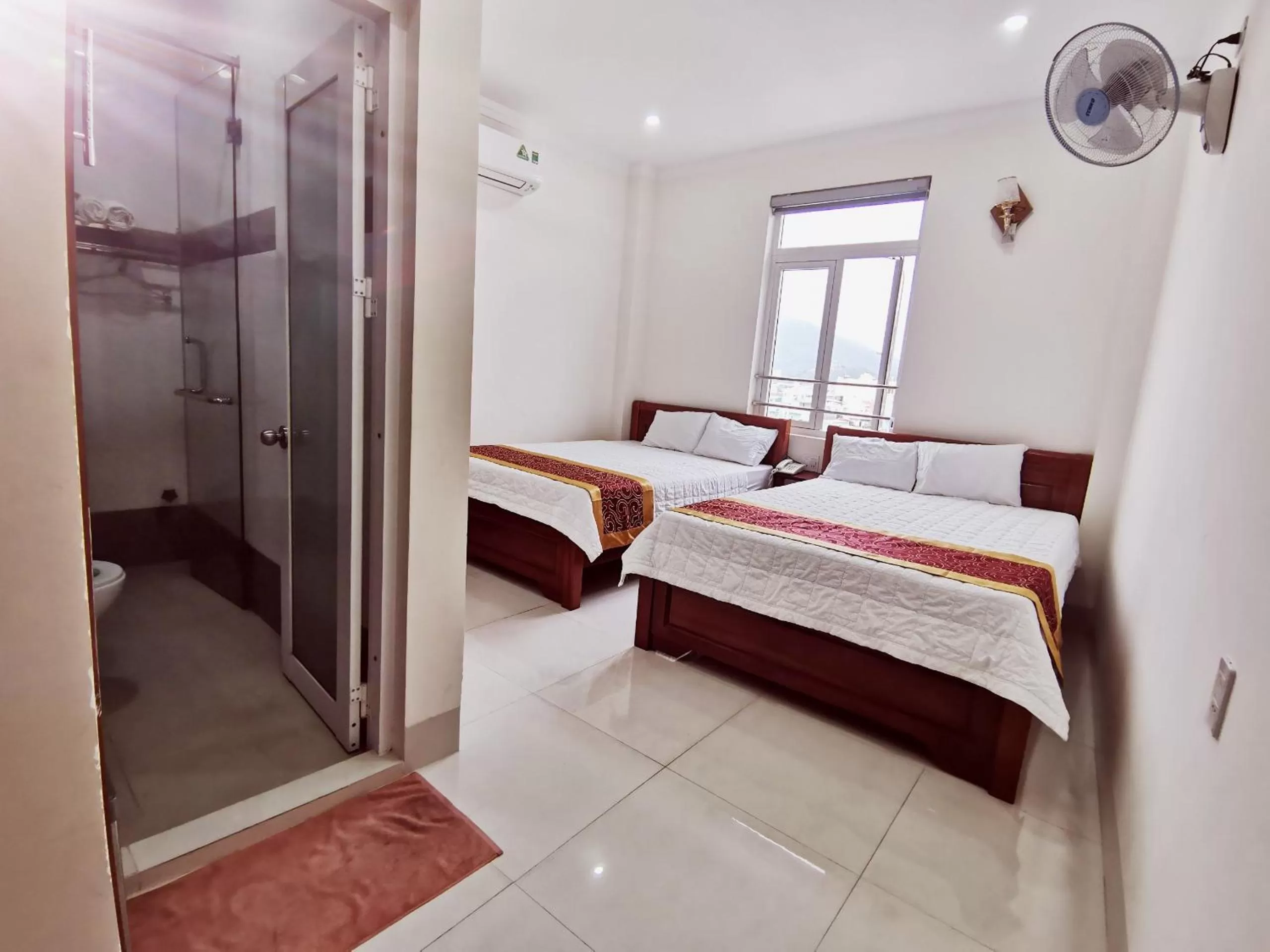 air conditioner, Bed in An Ngân Phú Hotel