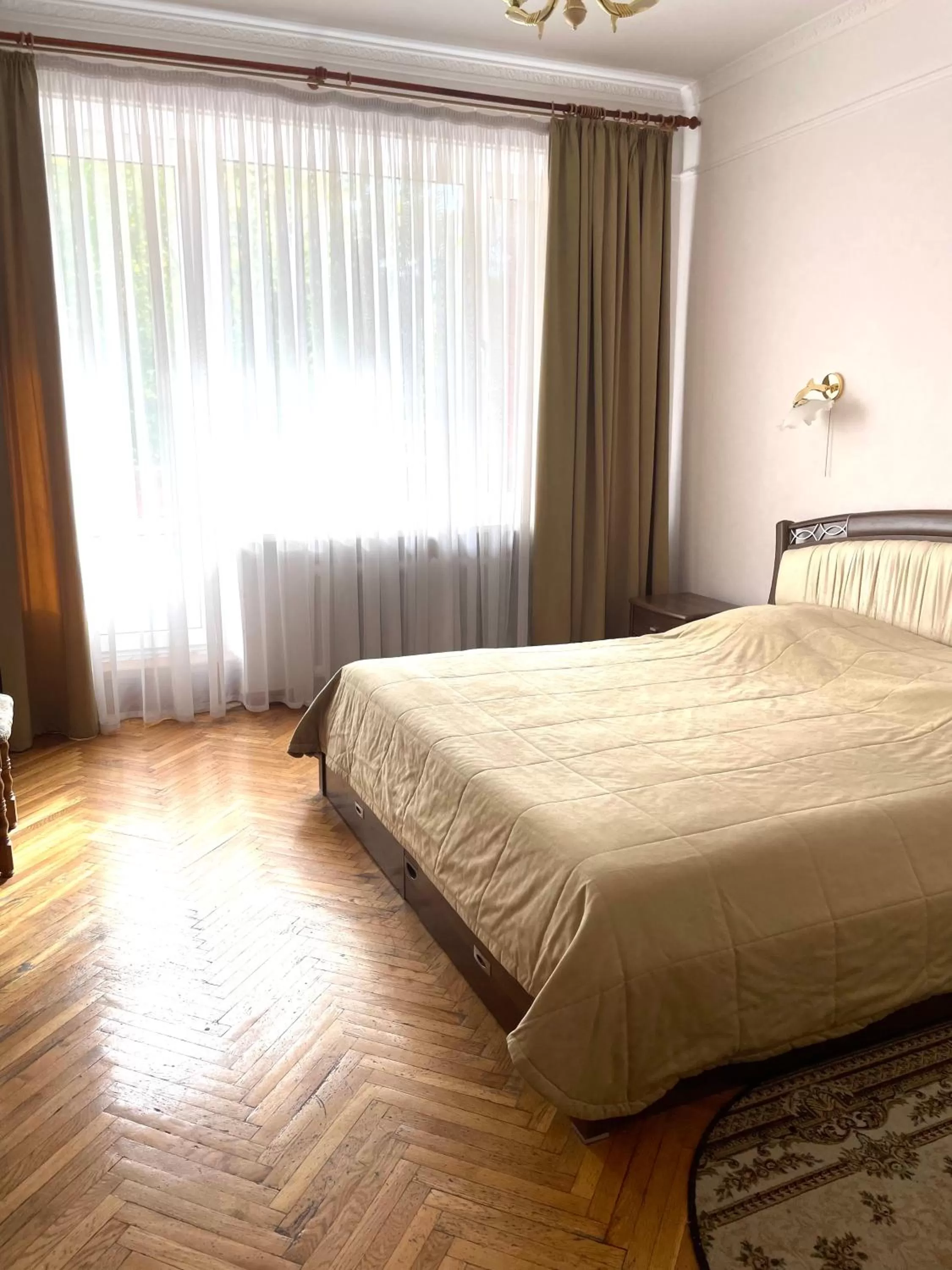 Bed in Hotel Prydesnyansky