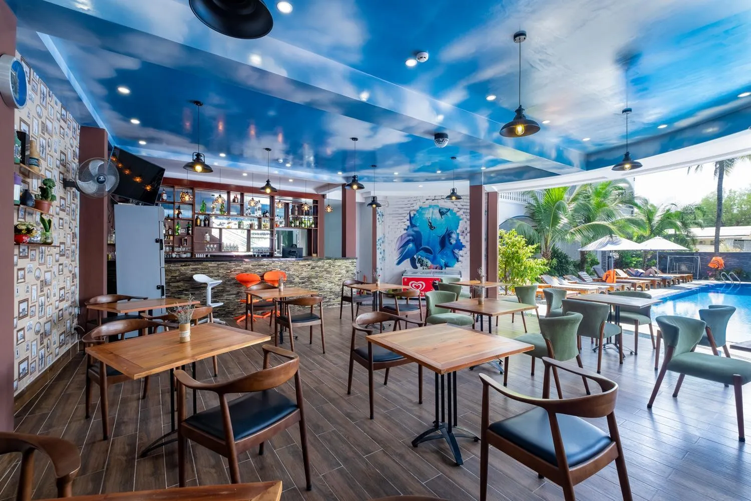 Lounge or bar in Brenta Phu Quoc Hotel