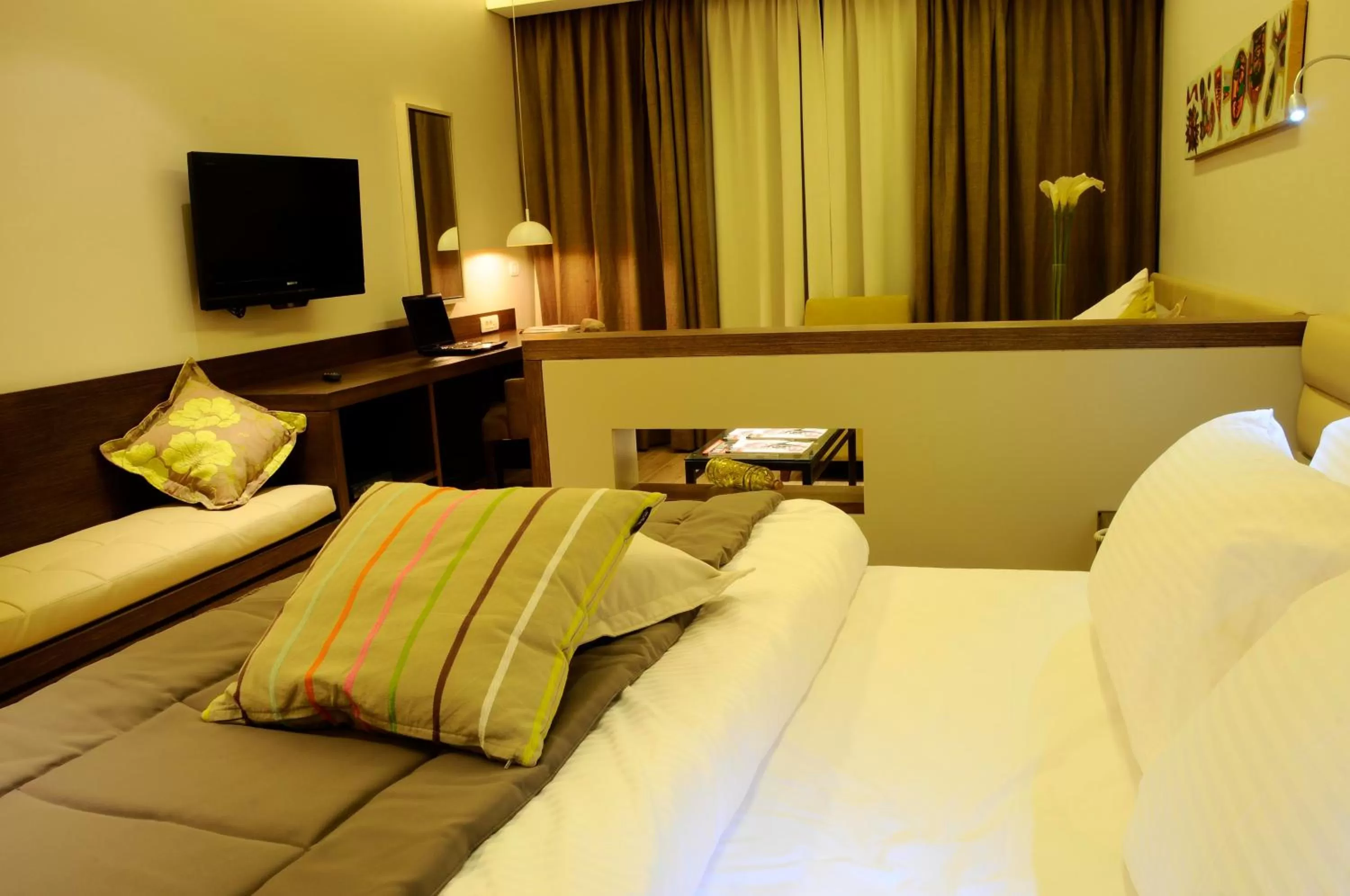 Bedroom, Bed in Country Lodge Hotel & Resort Beirut