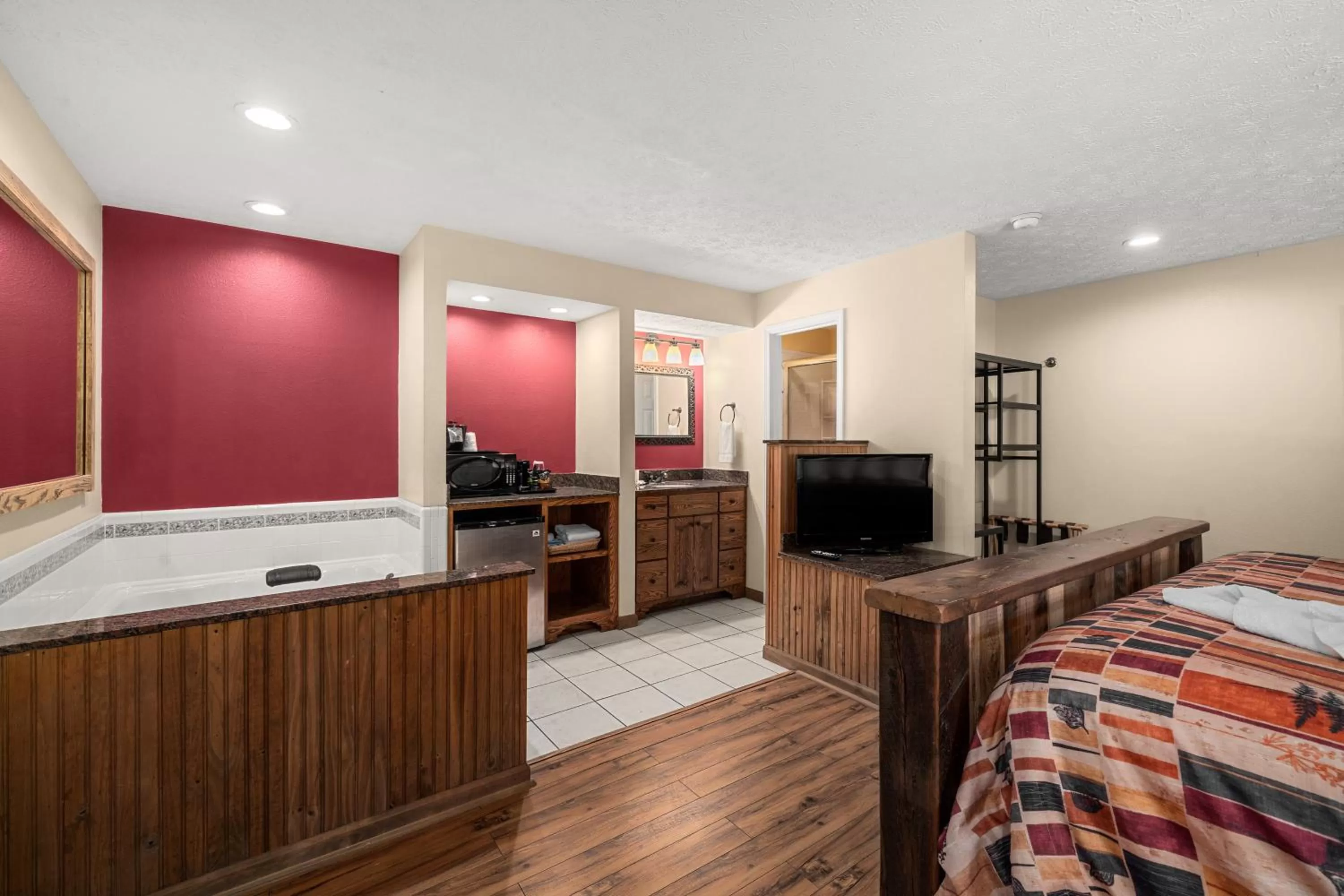 Bed in Jonathan Creek Inn and Villas