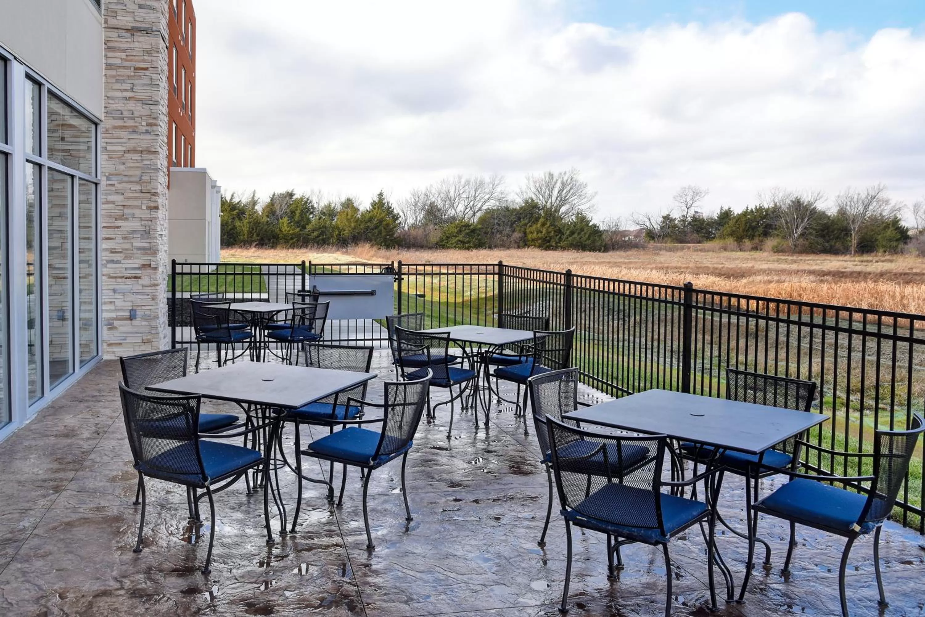 Patio in Holiday Inn Express & Suites - Ottawa by IHG