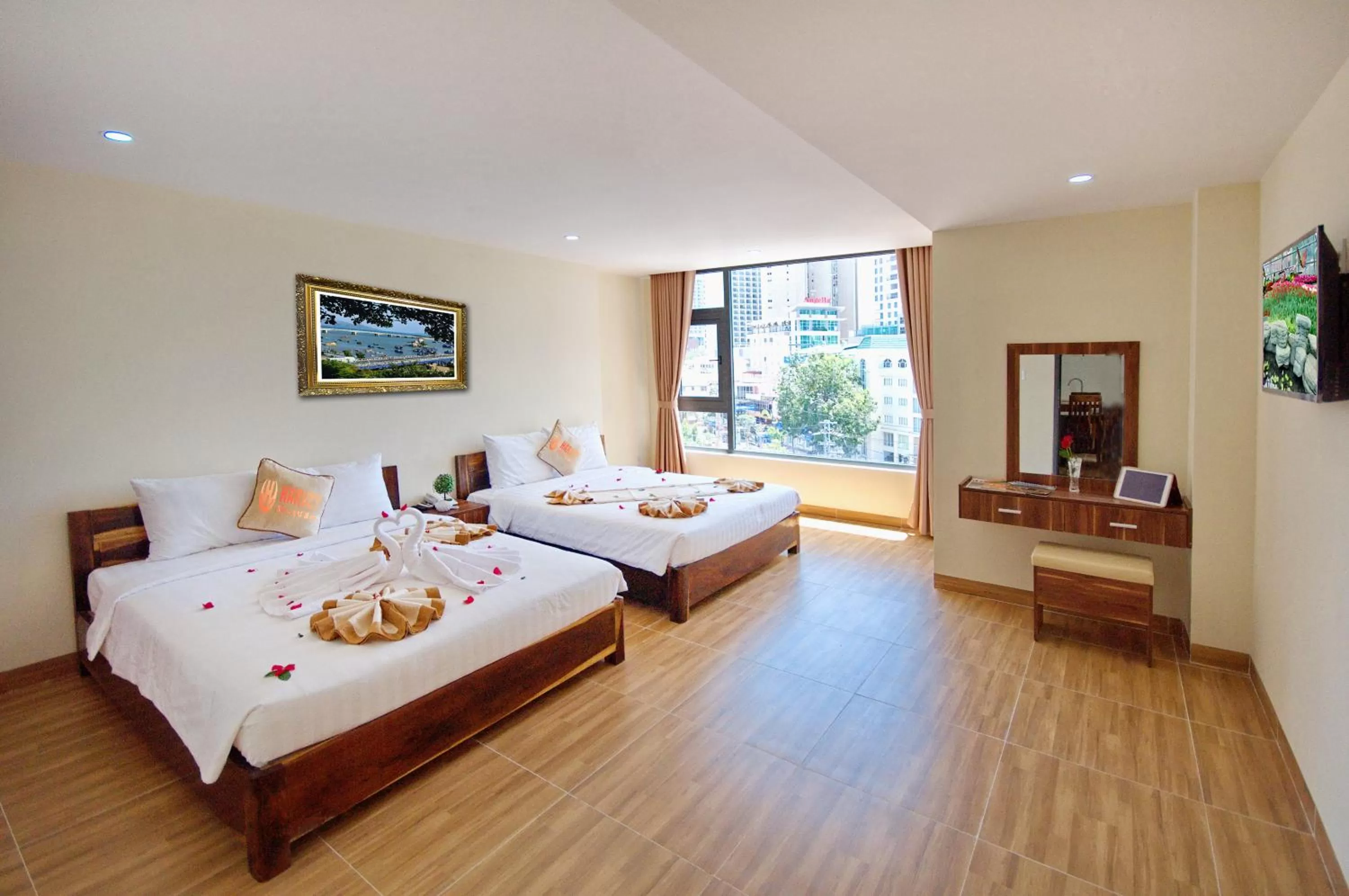 Bedroom, Bed in Harvey Hotel & Apartments