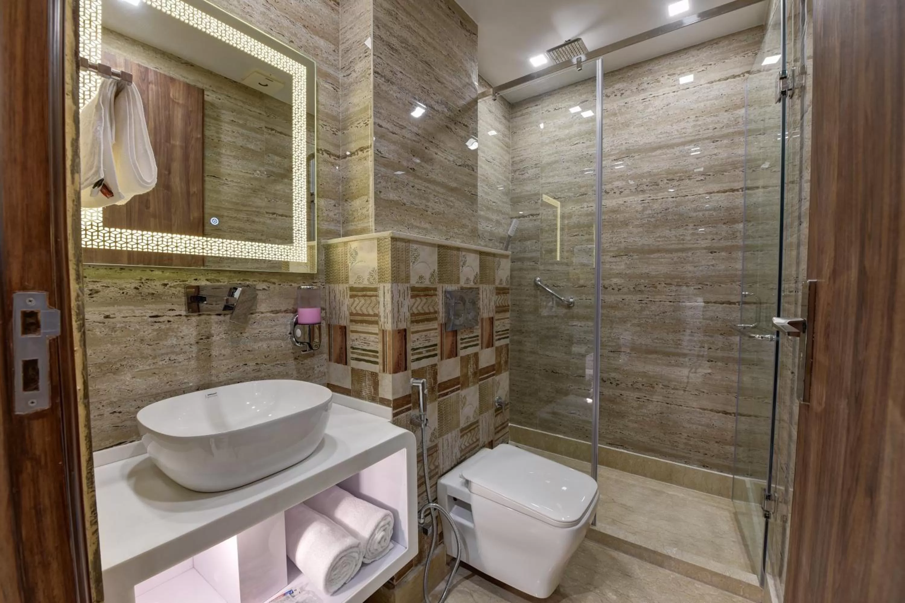 Bathroom in GOLDEN TREE