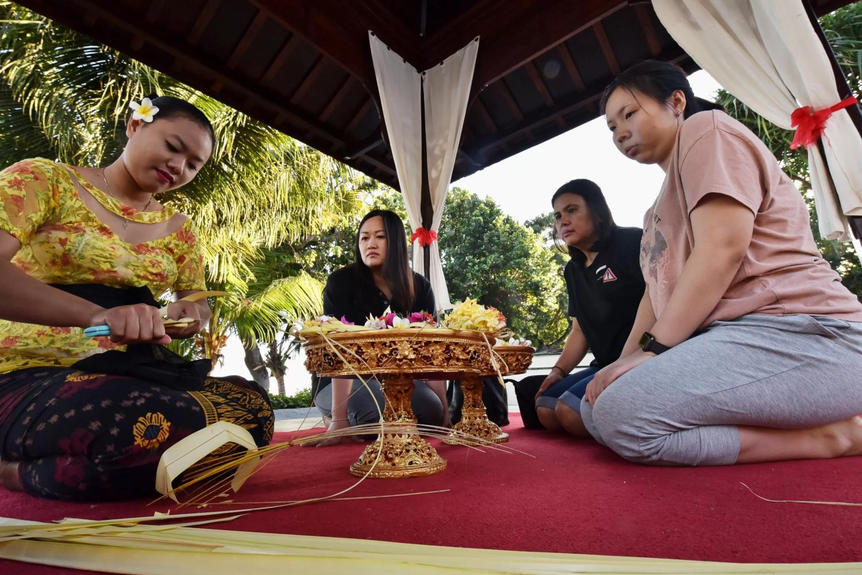 Staff in Puri Saron Hotel Baruna Beach Lovina
