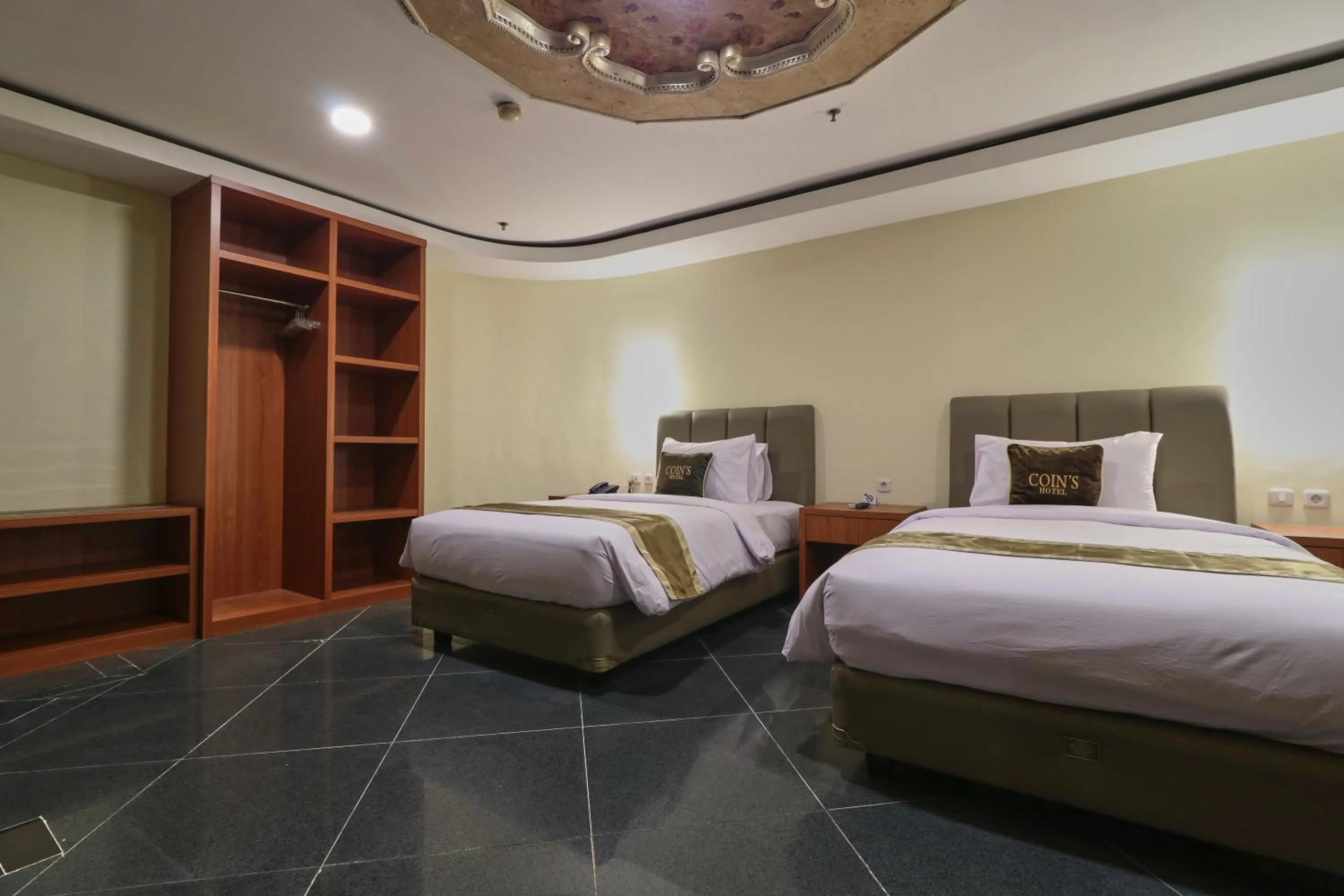 Bed in Coins Hotel Jakarta