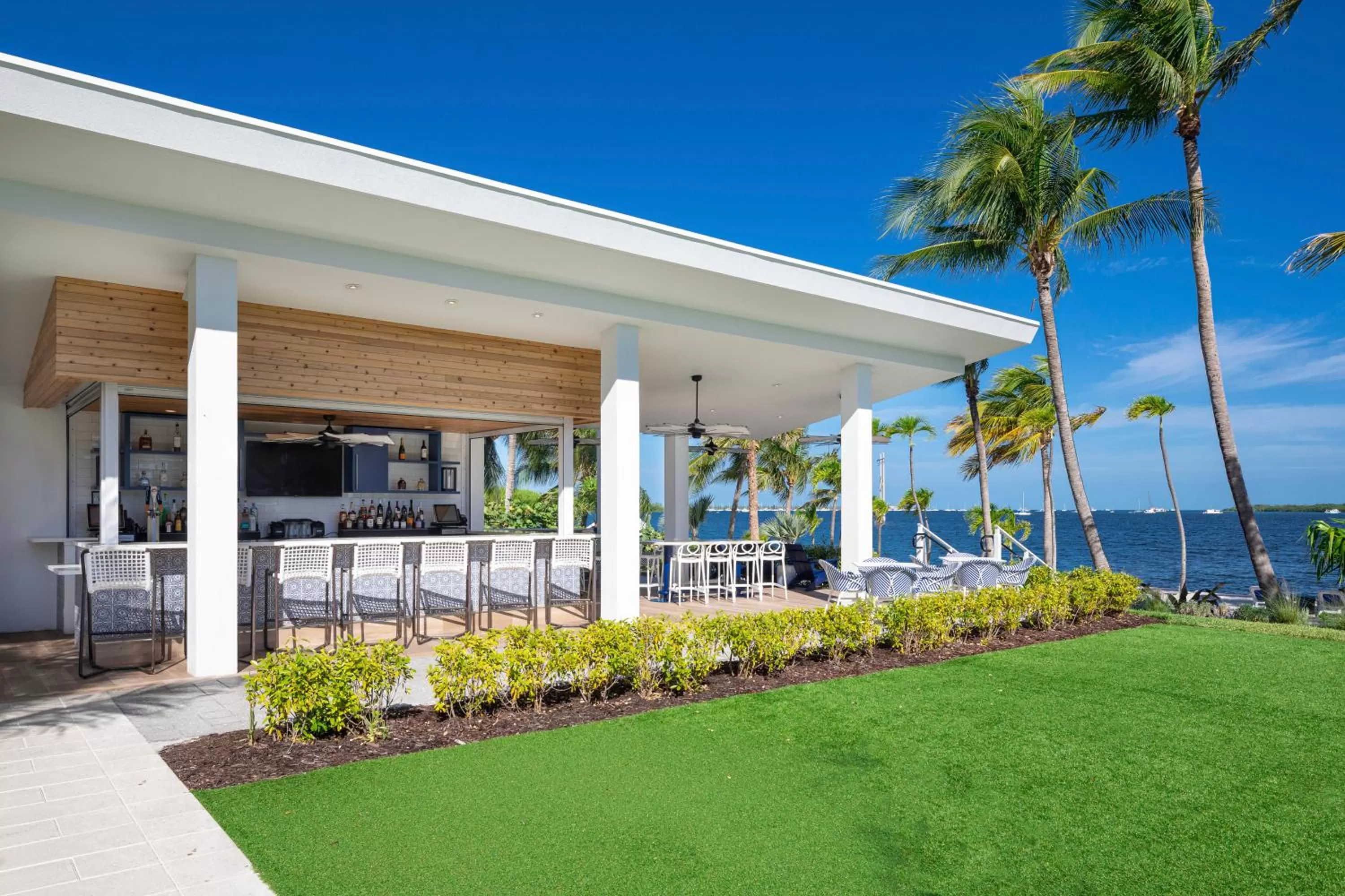 Lounge or bar in The Capitana Key West