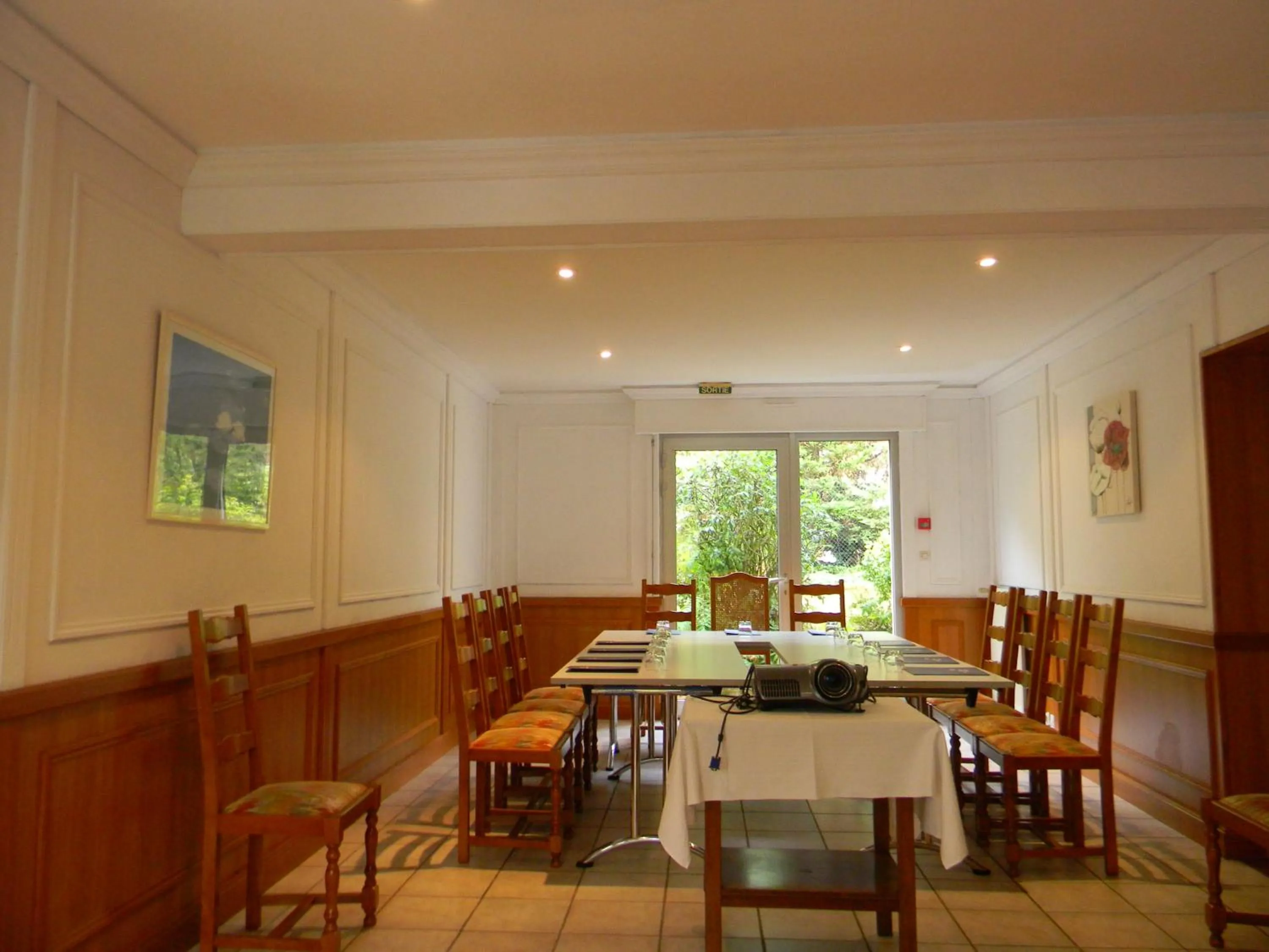 Le Clos Champel Hôtel Restaurant Logis