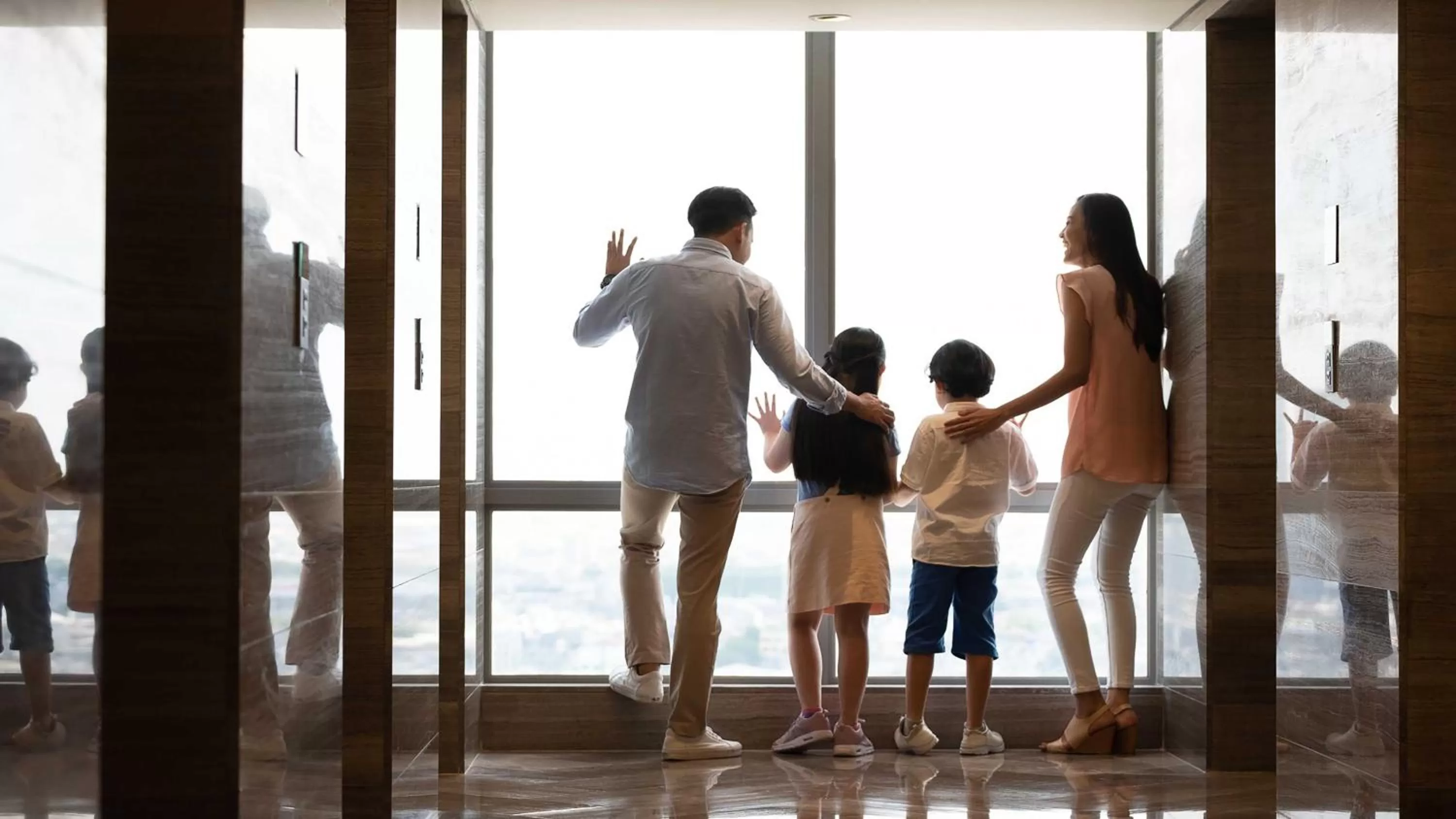 Lobby or reception in Holiday Inn & Suites Jakarta Gajah Mada by IHG