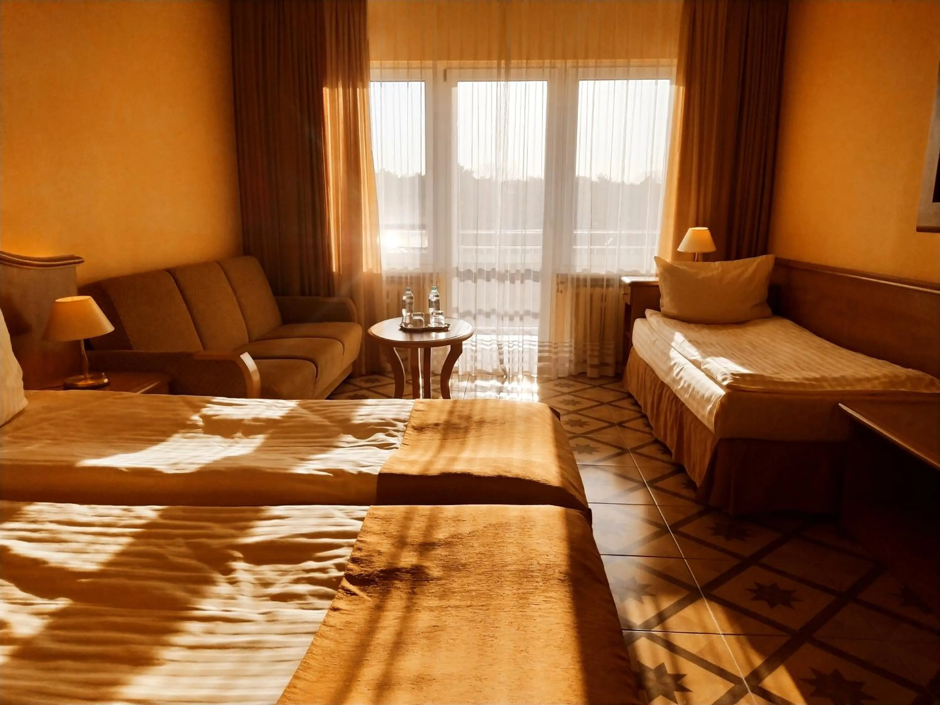 Bedroom, Bed in Hotel Polaris