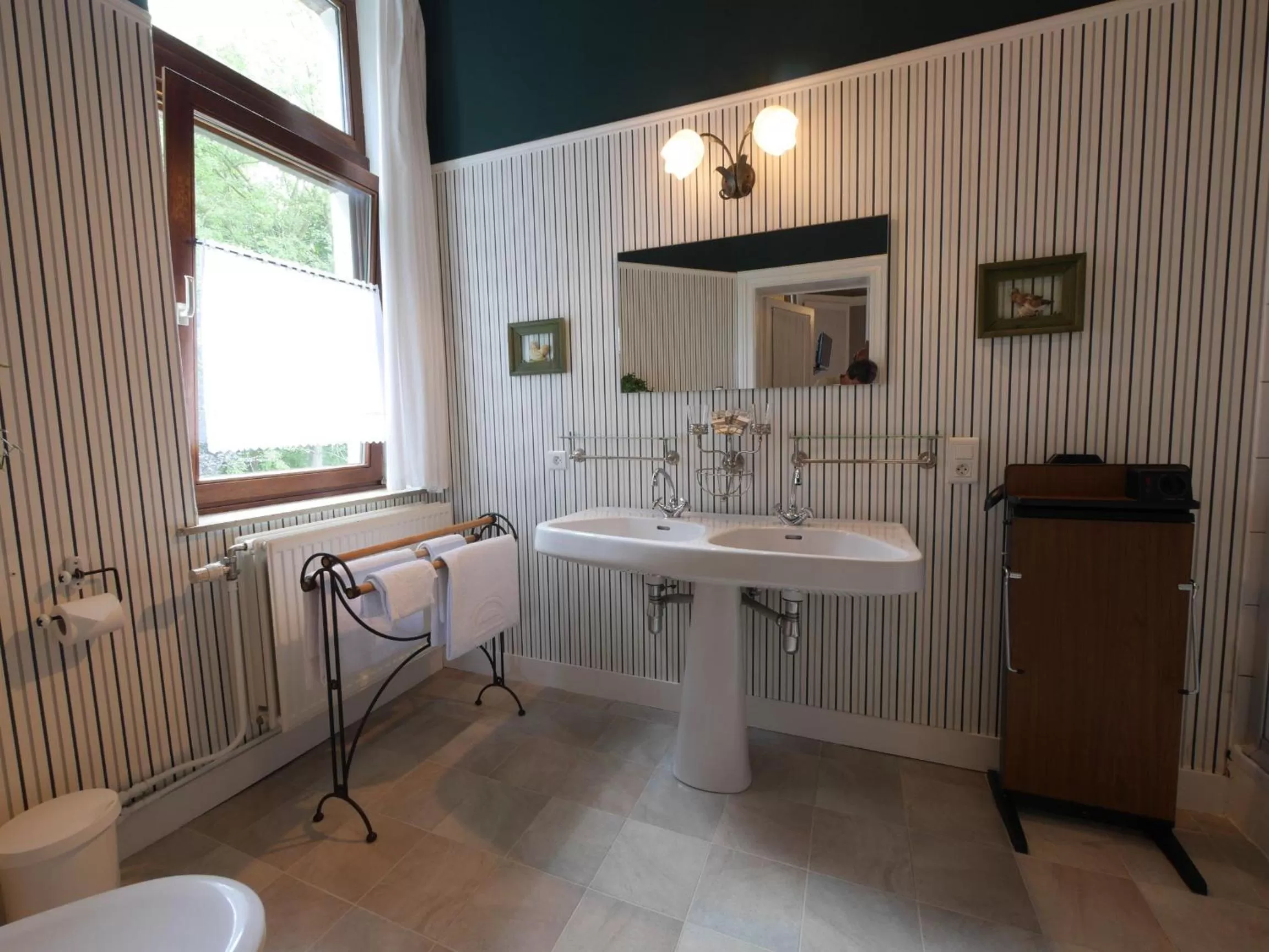 Bathroom in L'Étape Fagnarde - Bed, Breakfast & Sauna