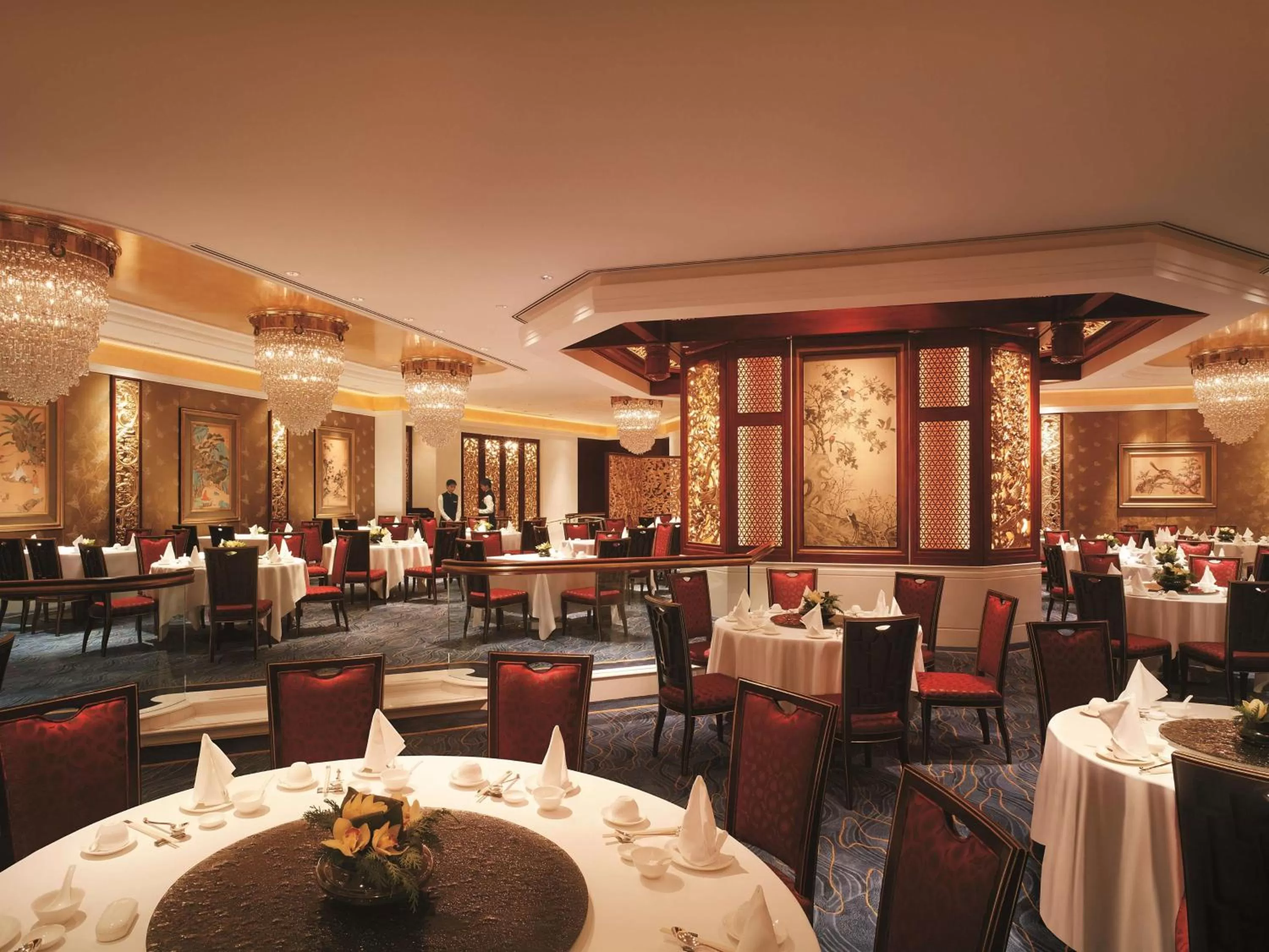 Restaurant/places to eat in Island Shangri-La, Hong Kong