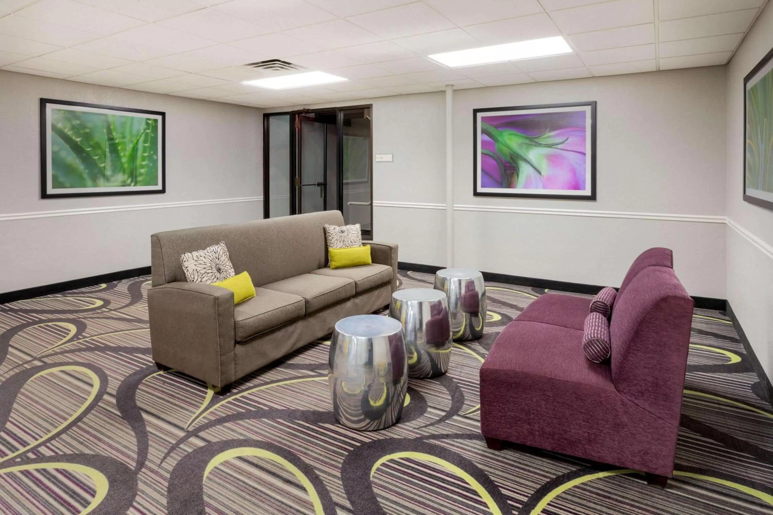 Lobby or reception in La Quinta by Wyndham Minneapolis Bloomington W - FREE AIRPORT SHUTTLE