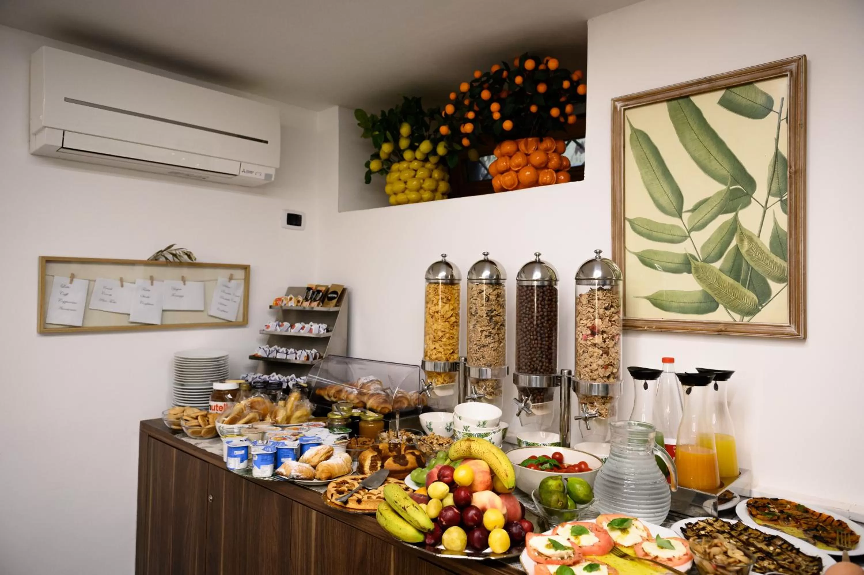 Food and drinks in Dream House Pompei