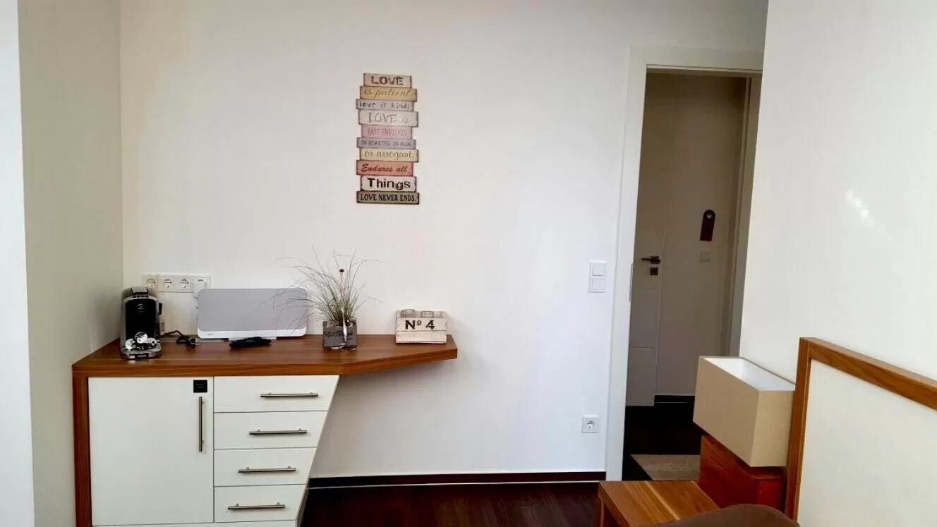 Decorative detail in Seaside-Townhouse