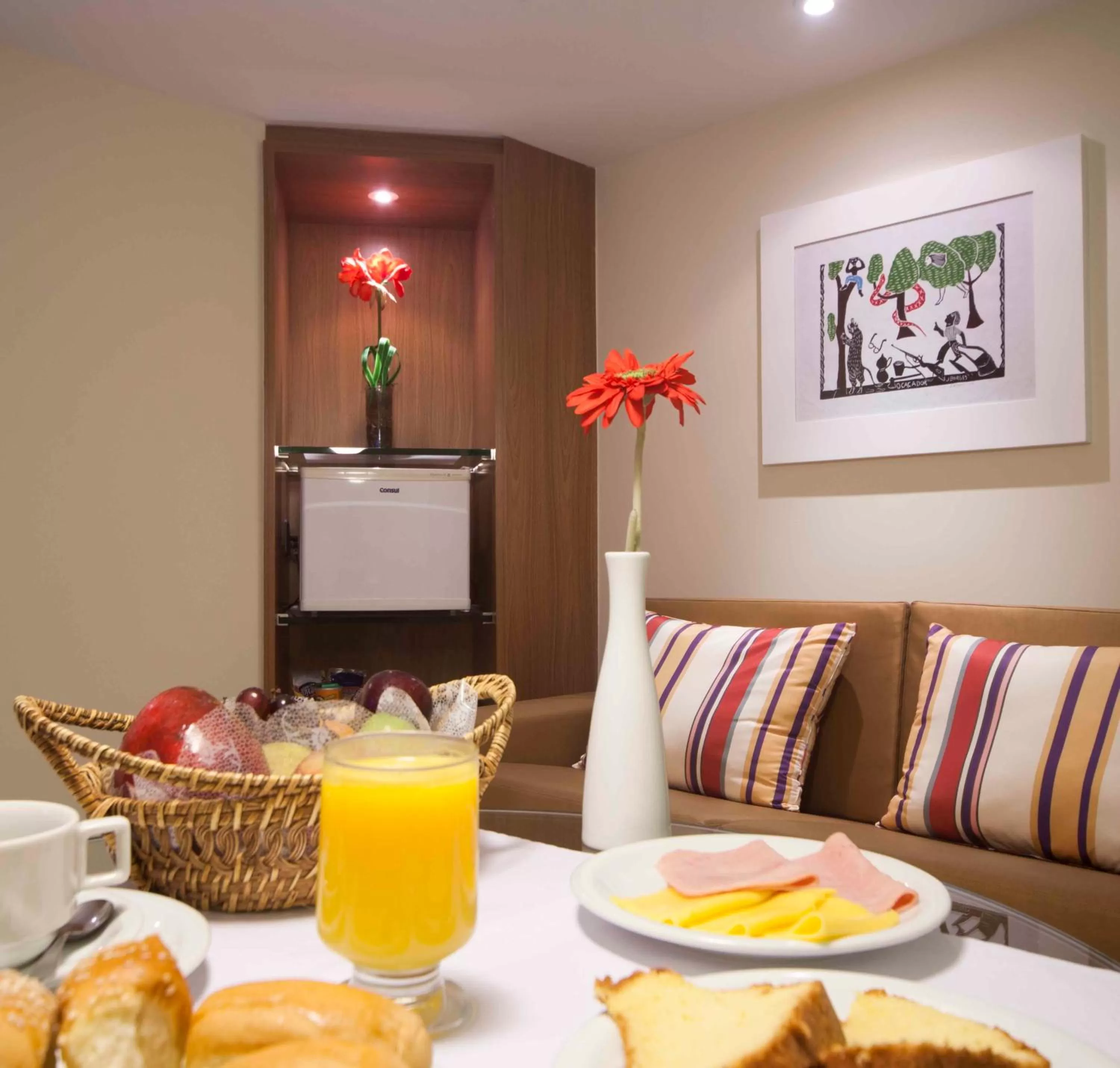 Restaurant/places to eat in Hotel Euro Suíte Recife Boa Viagem By Nacional Inn