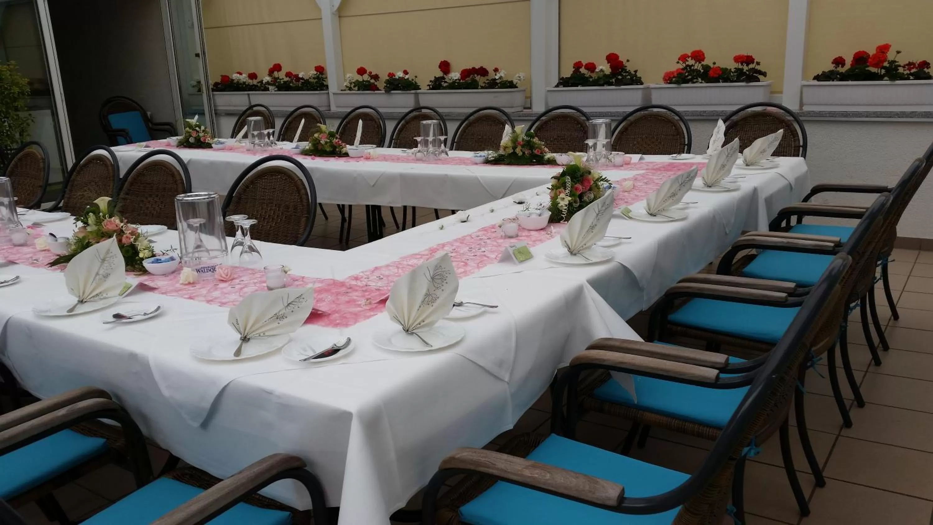 Banquet/Function facilities in Hotel & Restaurant Park Cafe ISA
