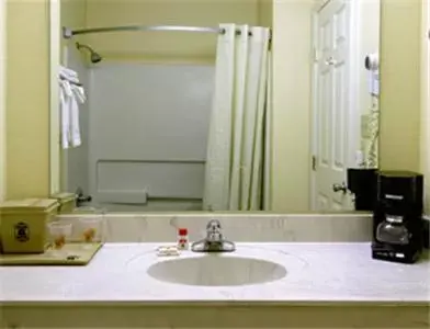 King Room - Non-Smoking in Super 8 by Wyndham Forrest City AR King Room - Non-Smoking in Super 8 by Wyndham Forrest City AR