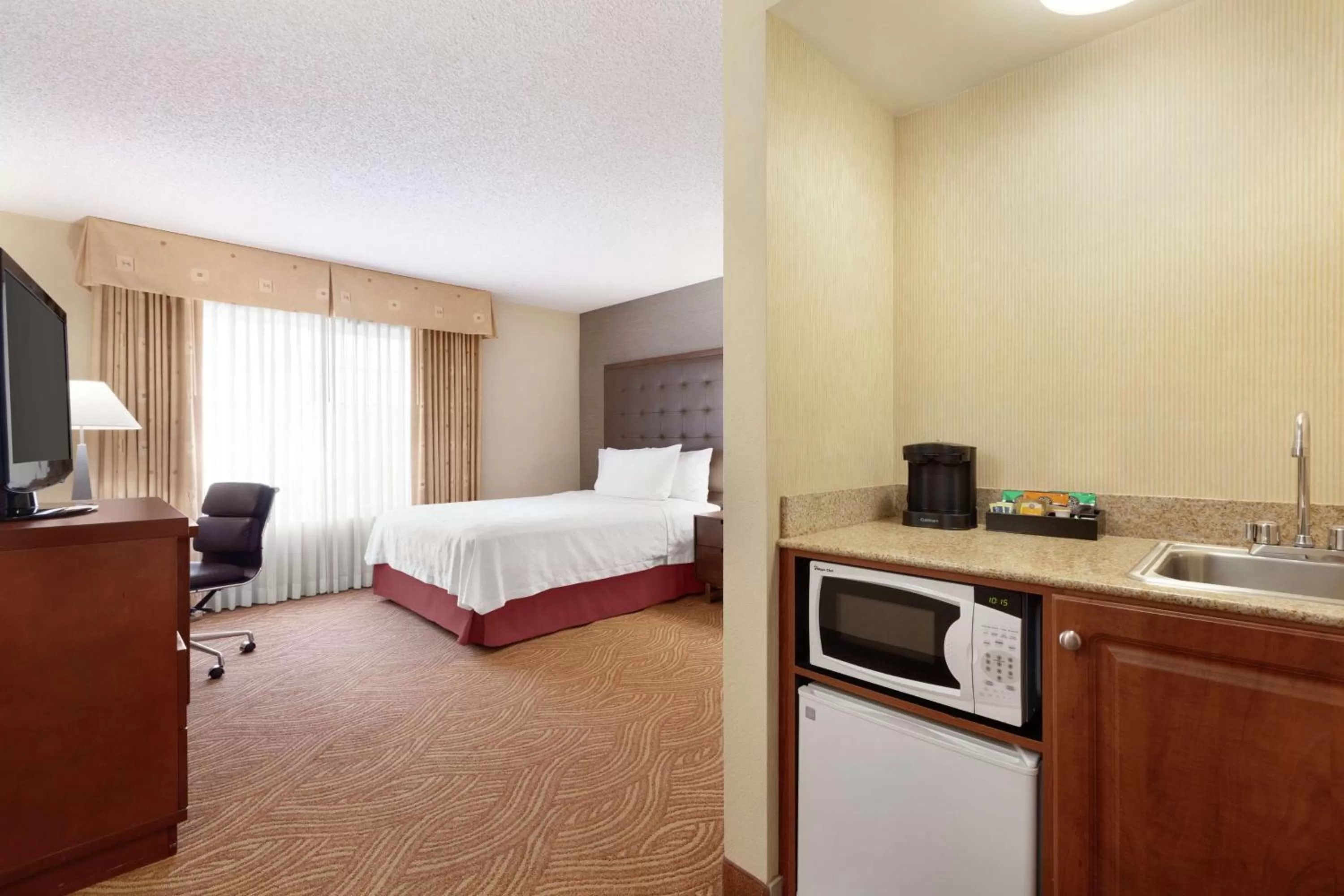 Other, Bed in Homewood Suites by Hilton - Oakland Waterfront