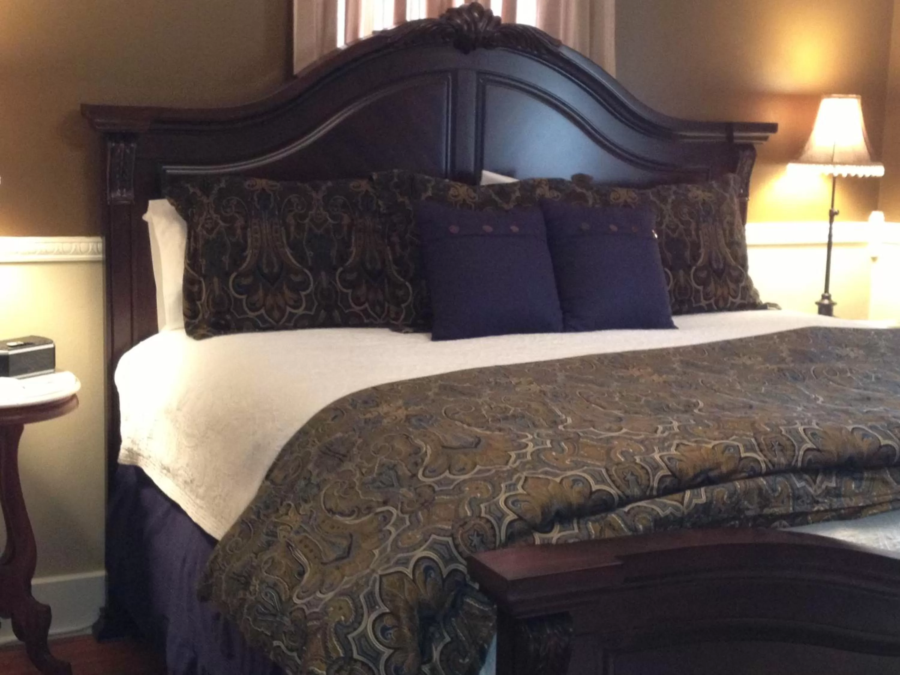 Bed in Heartstone Inn