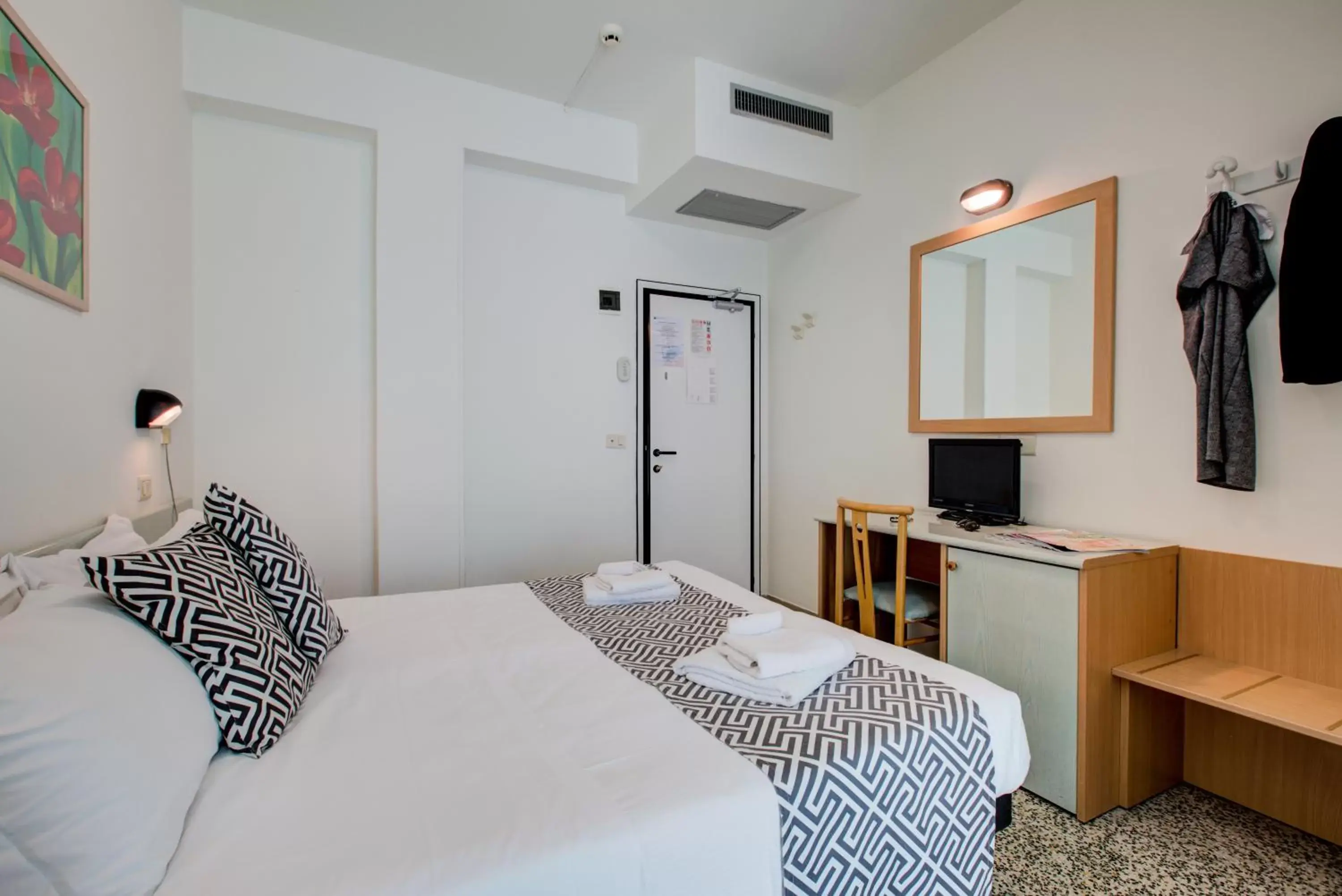 Double or Twin Room with Balcony in Hotel Christian Ideale Per Famiglie Double or Twin Room with Balcony in Hotel Christian Ideale Per Famiglie