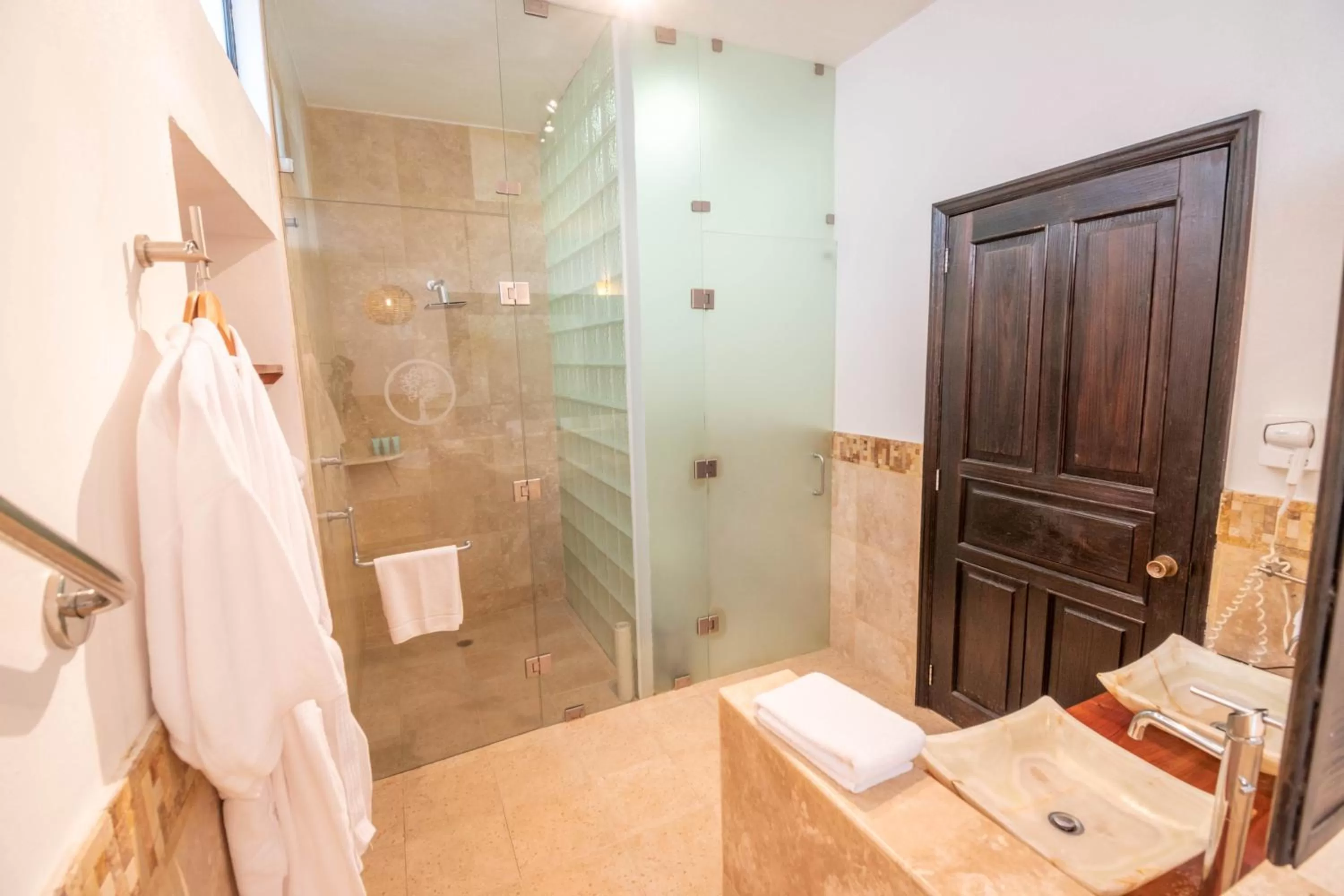 Shower in Quinta Las Acacias Hotel Boutique