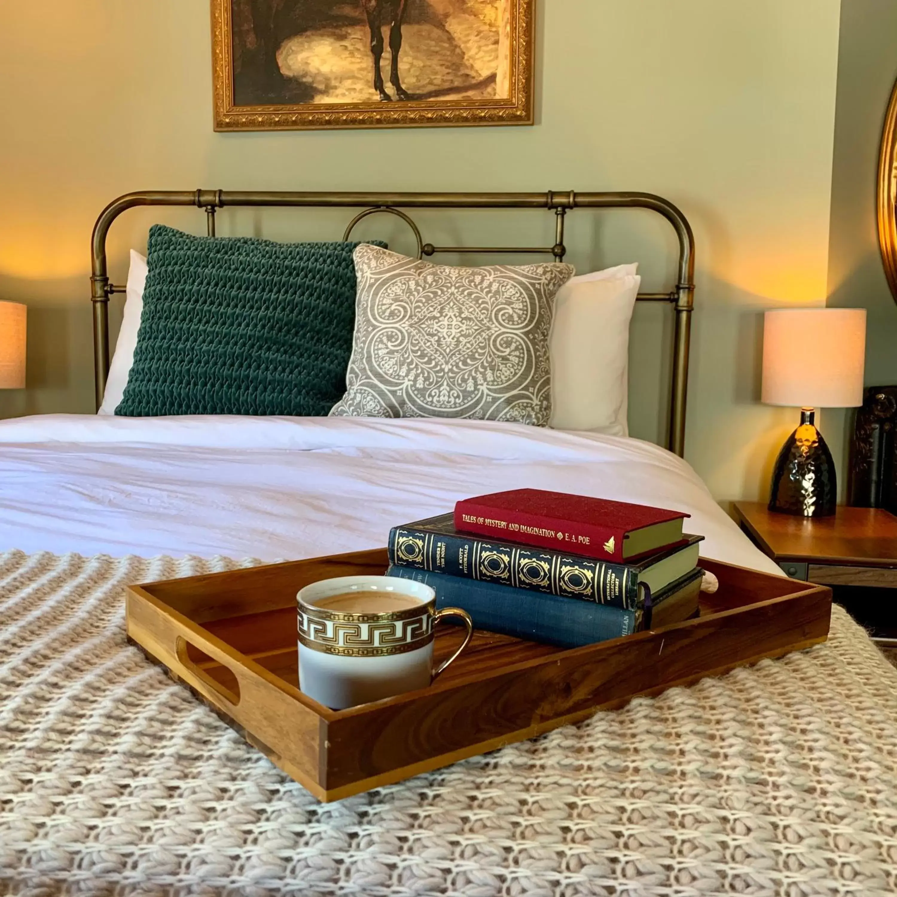 Deluxe Queen Suite in Slaymaker & Nichols Gastro House & Inn Deluxe Queen Suite in Slaymaker & Nichols Gastro House & Inn