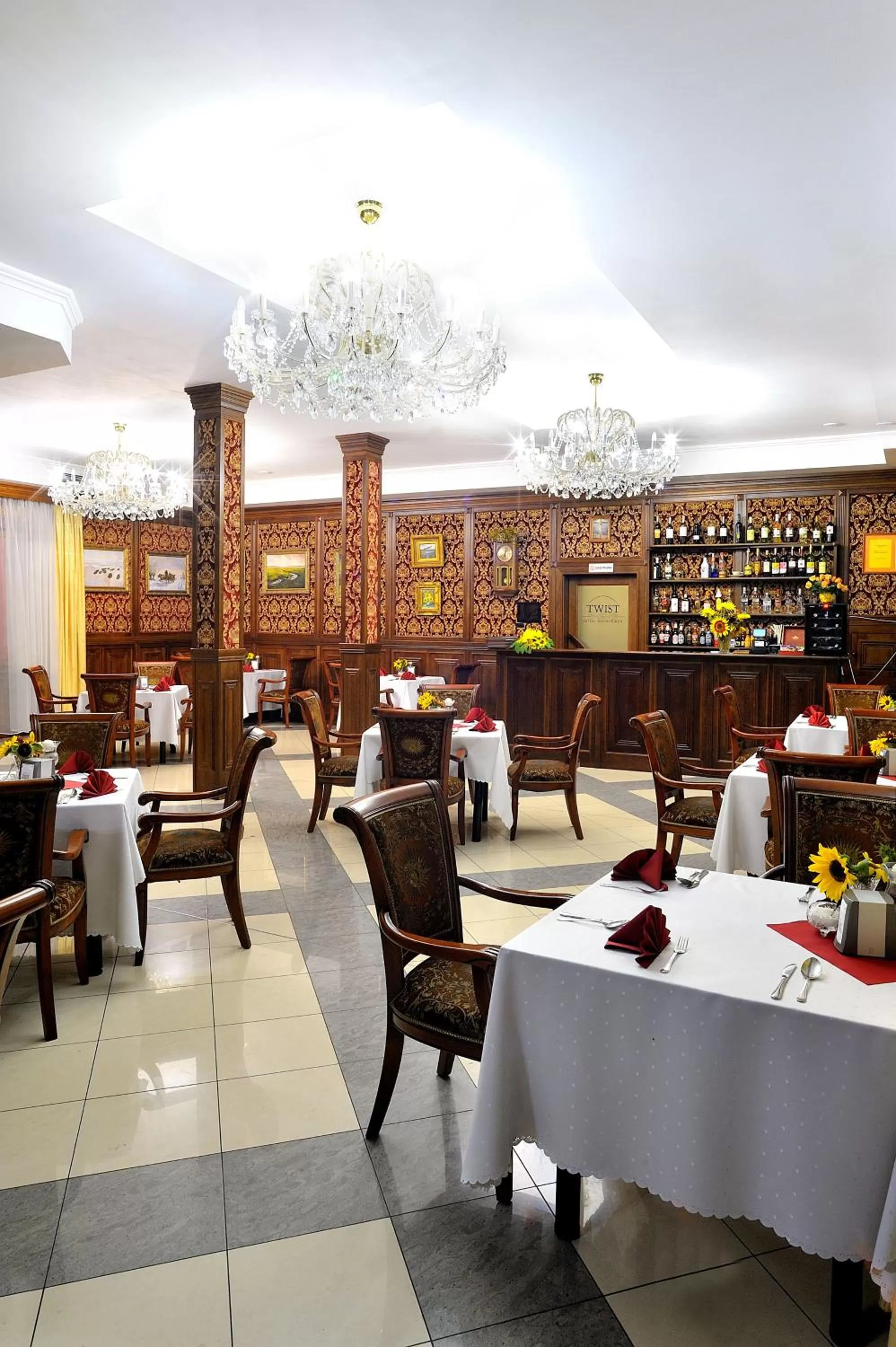 Restaurant/Places to Eat in Hotel Restauracja Twist