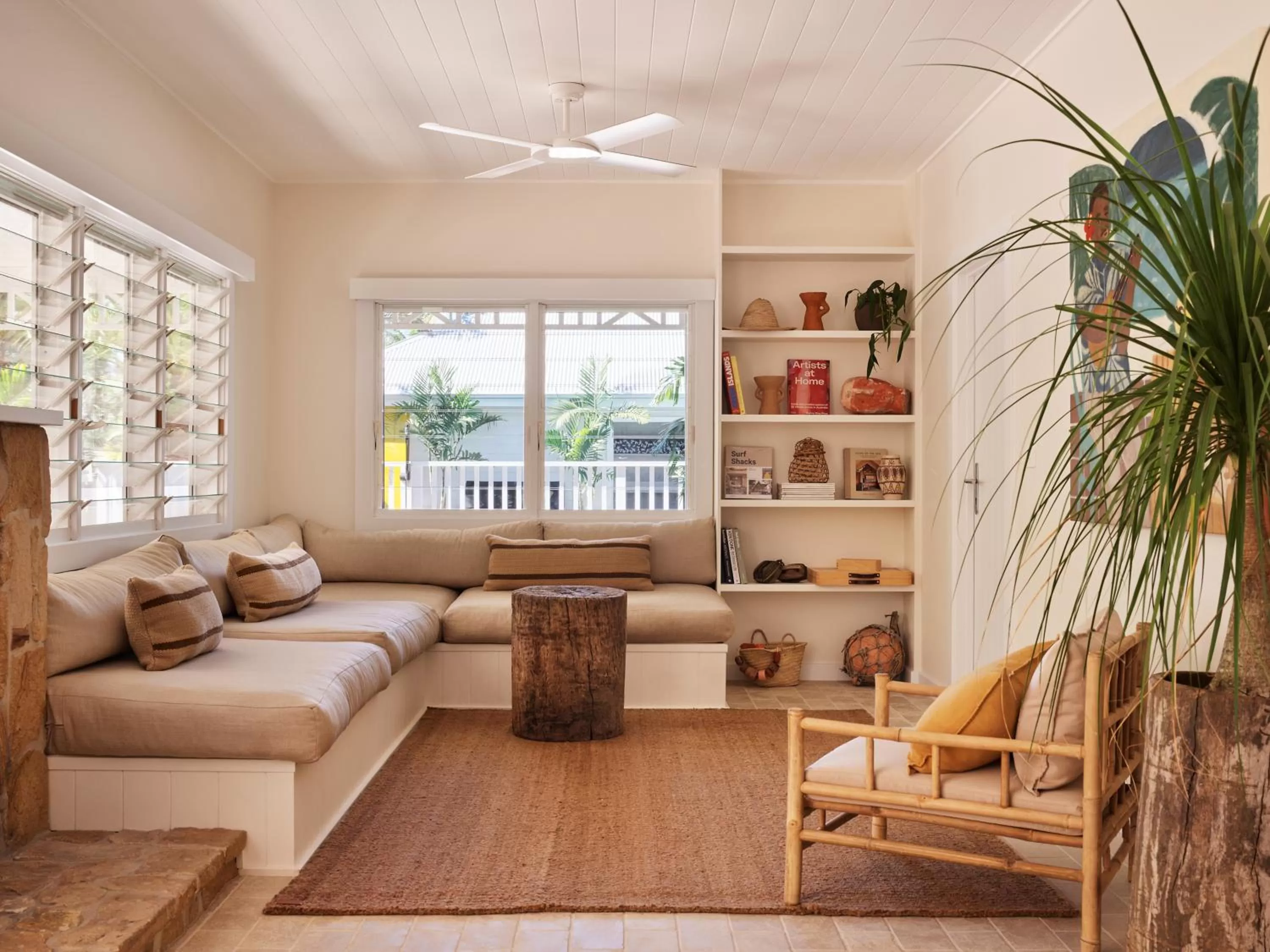 Communal lounge/ TV room in Atlantic Byron Bay