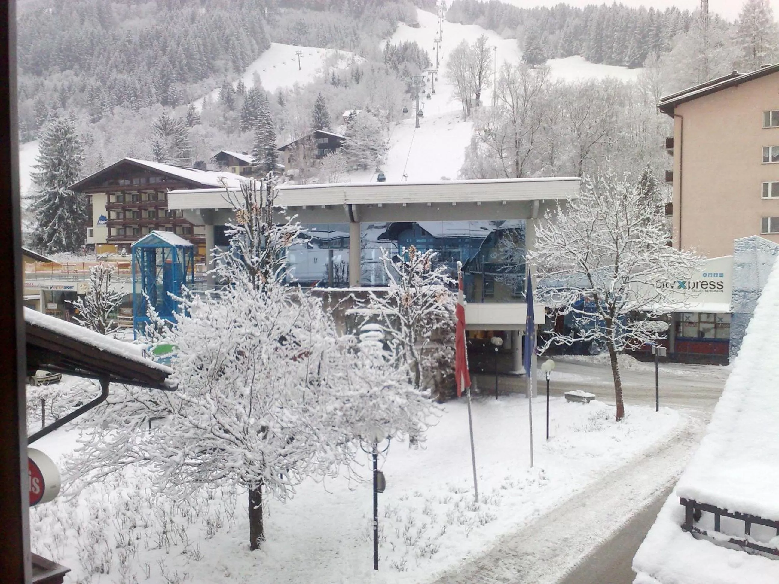 View (from property/room), Winter in Haus Kleineisen by Châtel Reizen