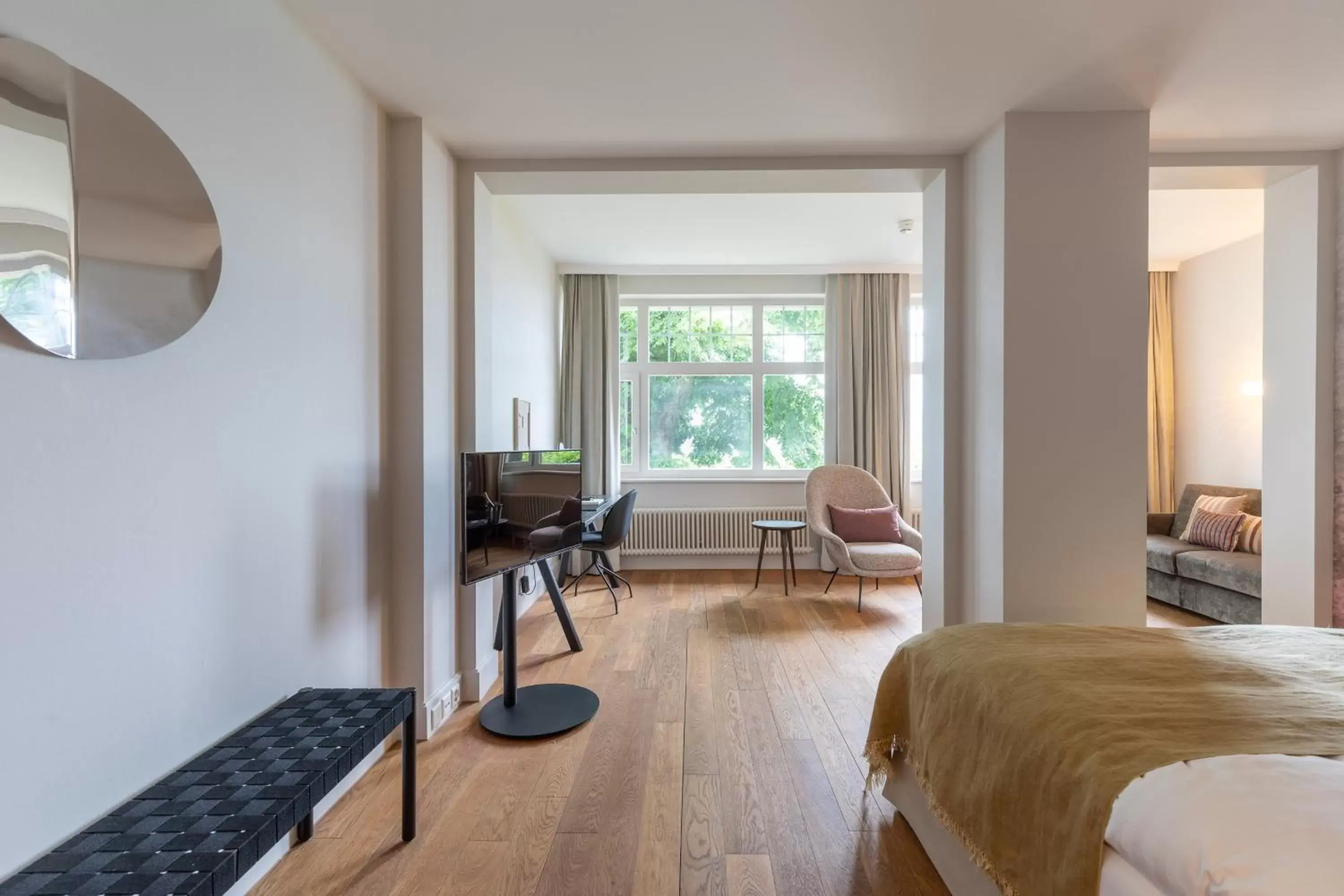 Family Room with Lake View in Boutiquehotel Sonne Küsnacht - Zürich Family Room with Lake View in Boutiquehotel Sonne Küsnacht - Zürich