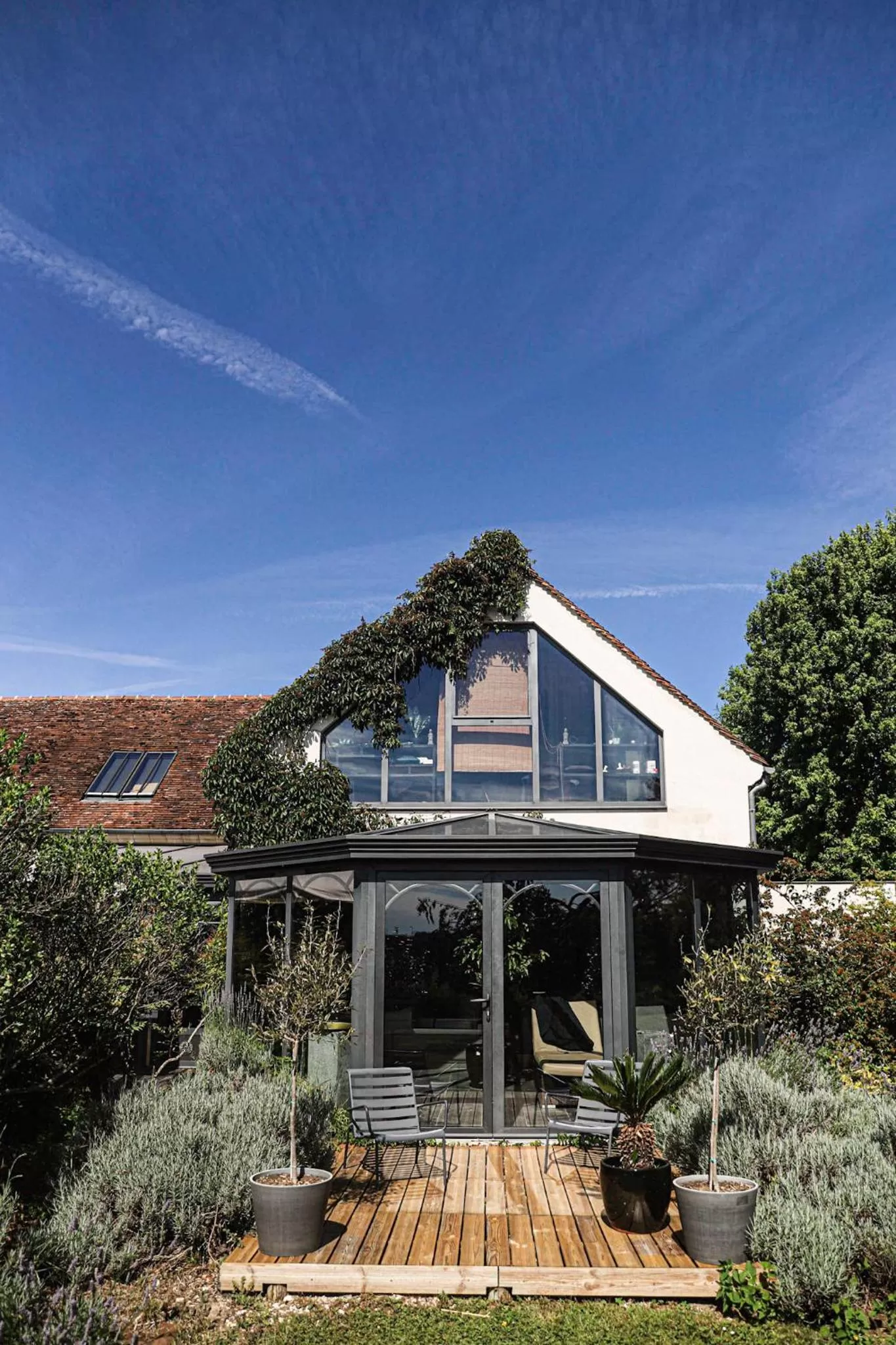 Patio in Domaine de Bellevue - Restaurant & Spa