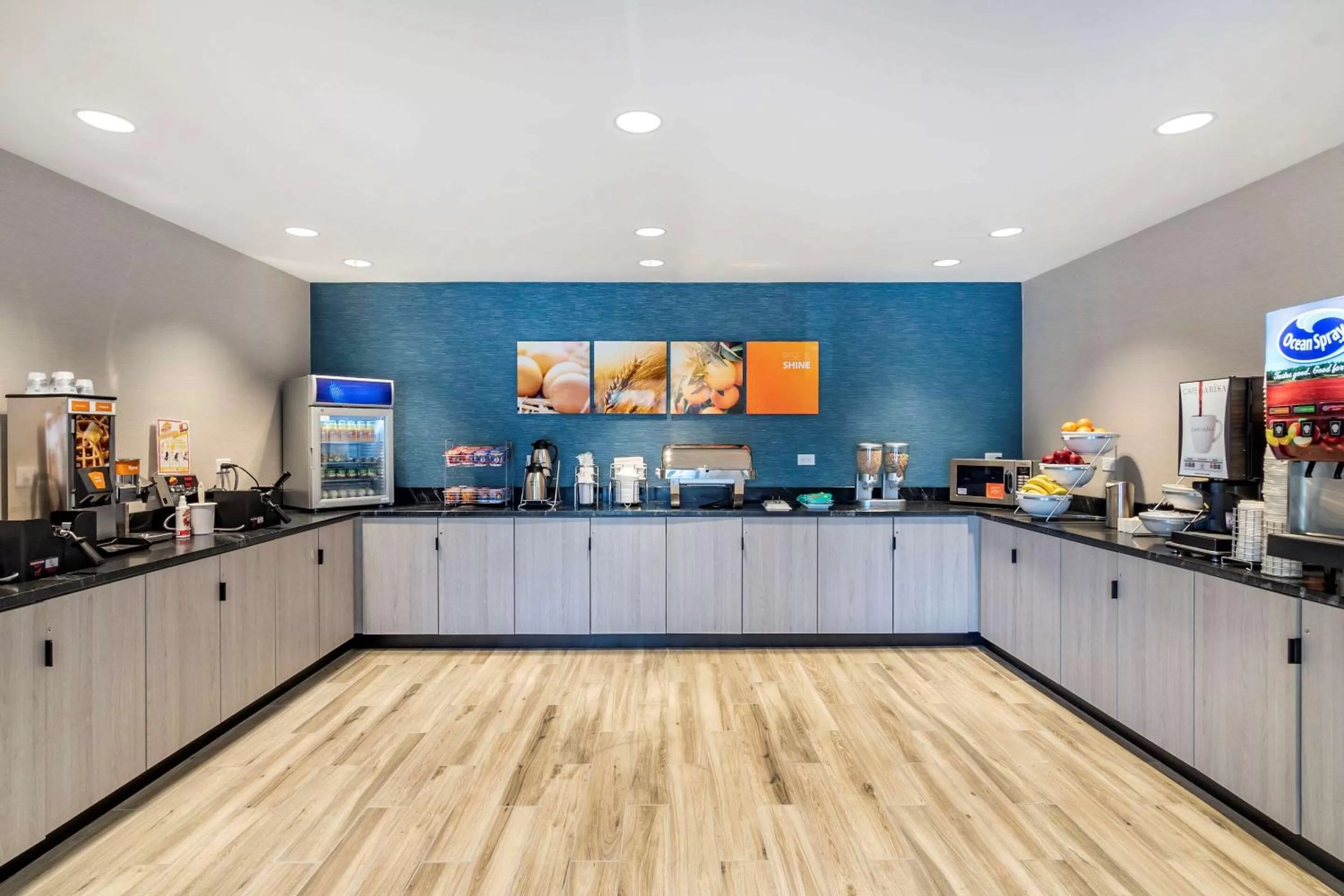 Restaurant/places to eat in Comfort Suites Grandview - Kansas City