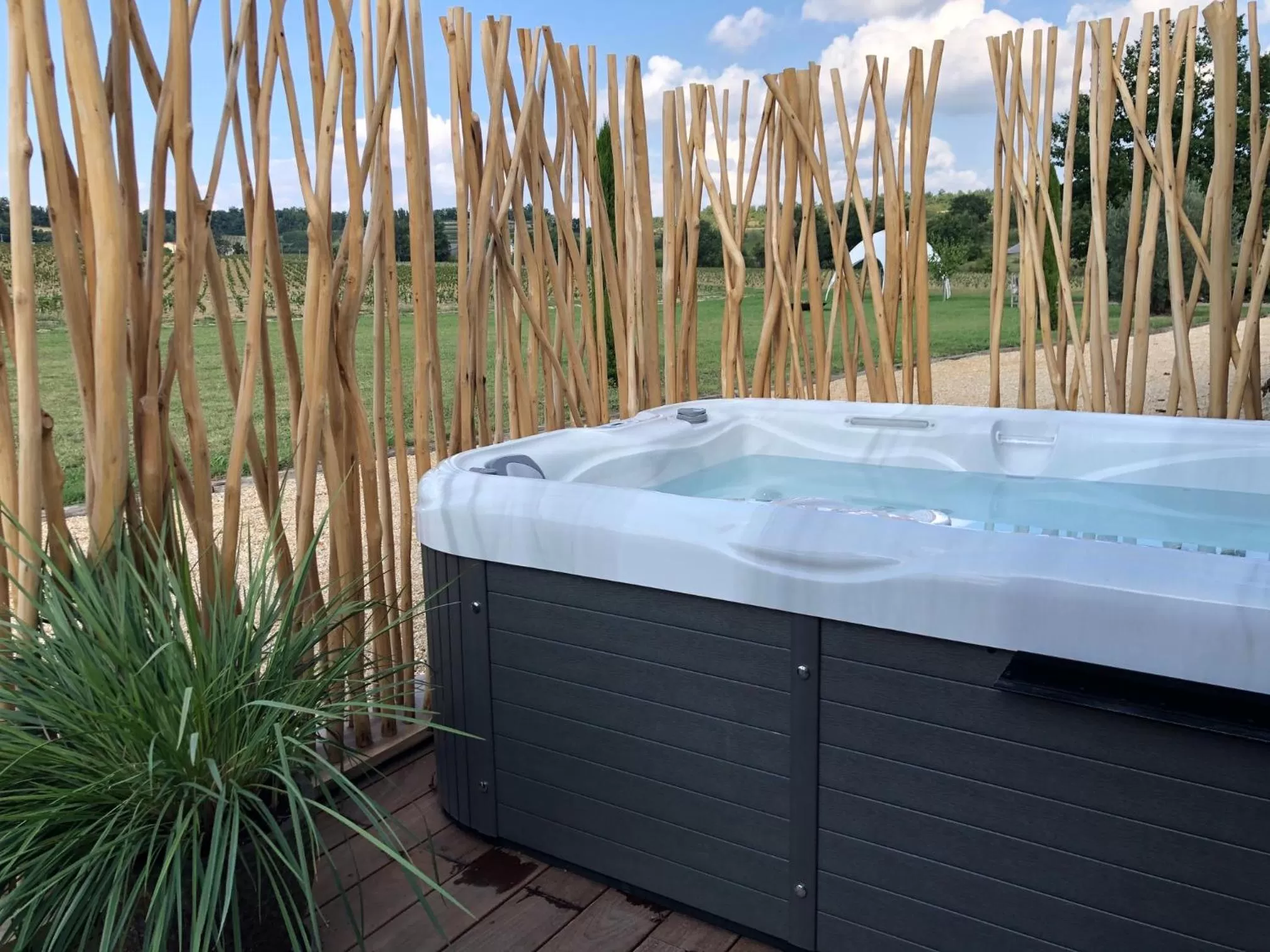 Spa and wellness centre/facilities in Chateau du Palanquey & SPA