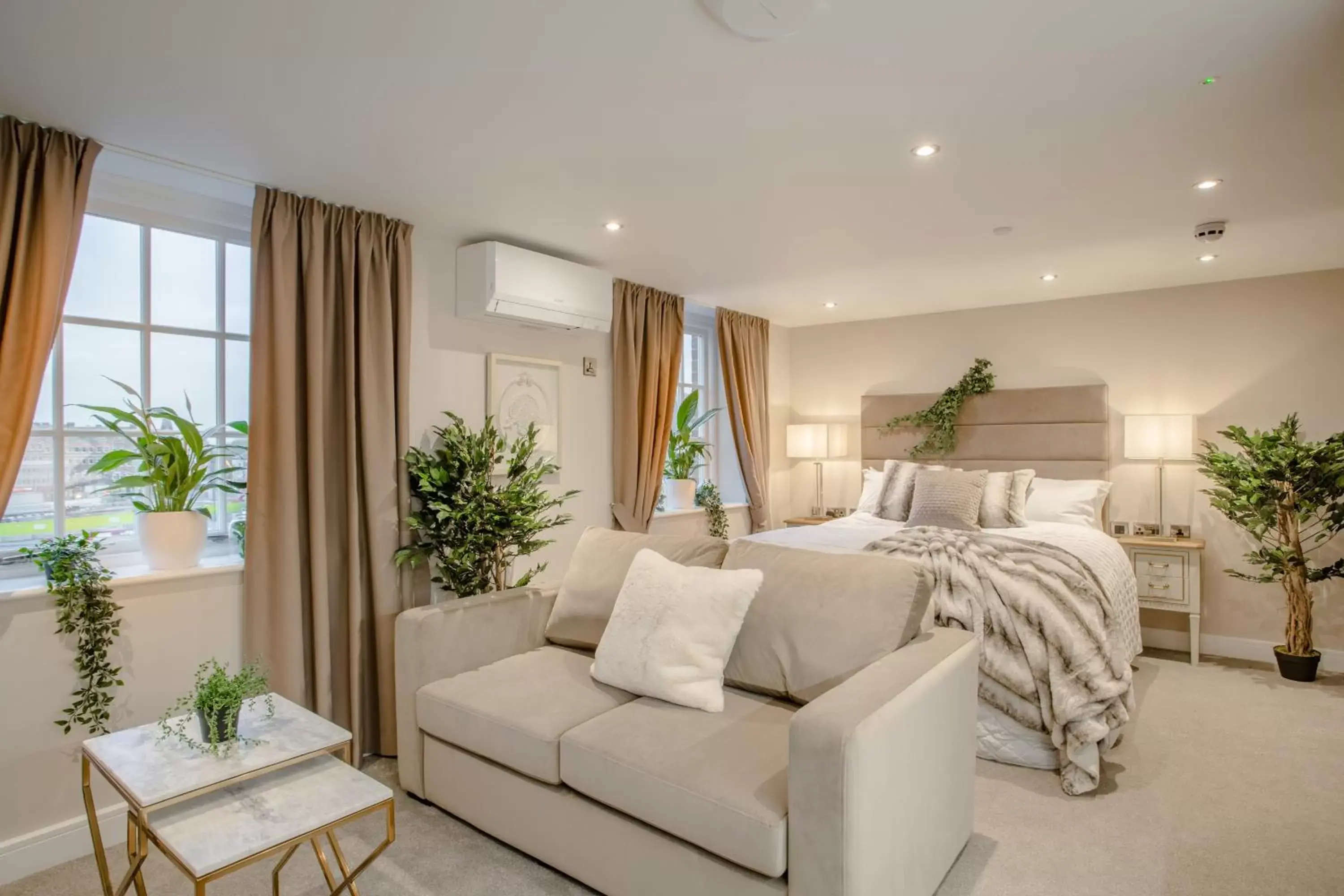 Bobbin in Heritage Mews Nottingham Bobbin in Heritage Mews Nottingham