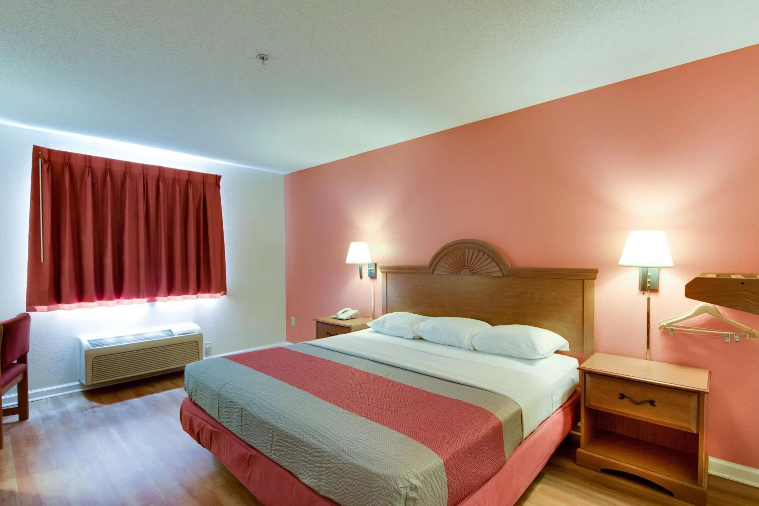 Photo of the whole room, Bed in Motel 6-Hinesville, GA