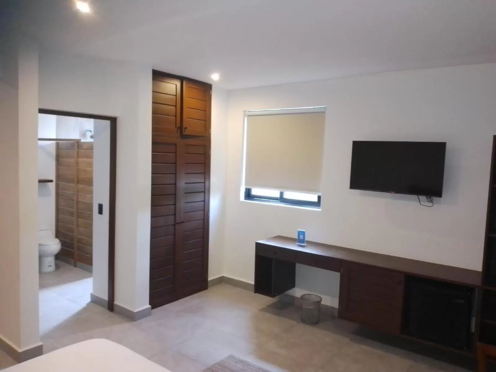 TV/Entertainment Center in Mura Hotel Boutique