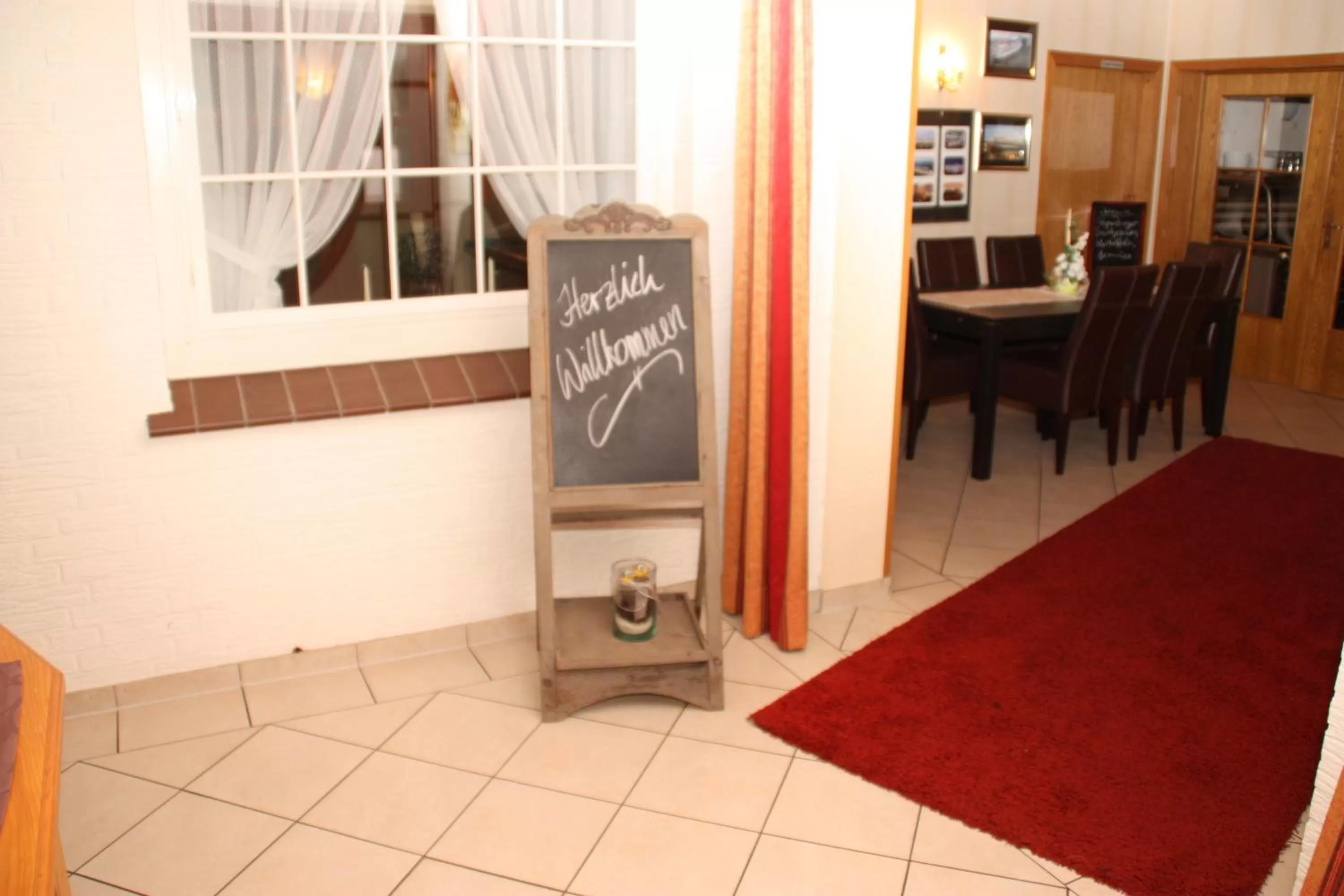 Logo/Certificate/Sign in Landhaus Riedel