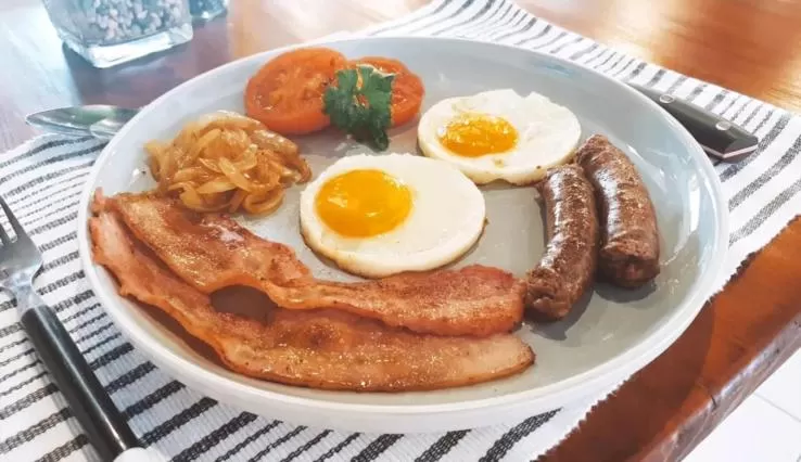 Breakfast in DESERT DREAMS B&B